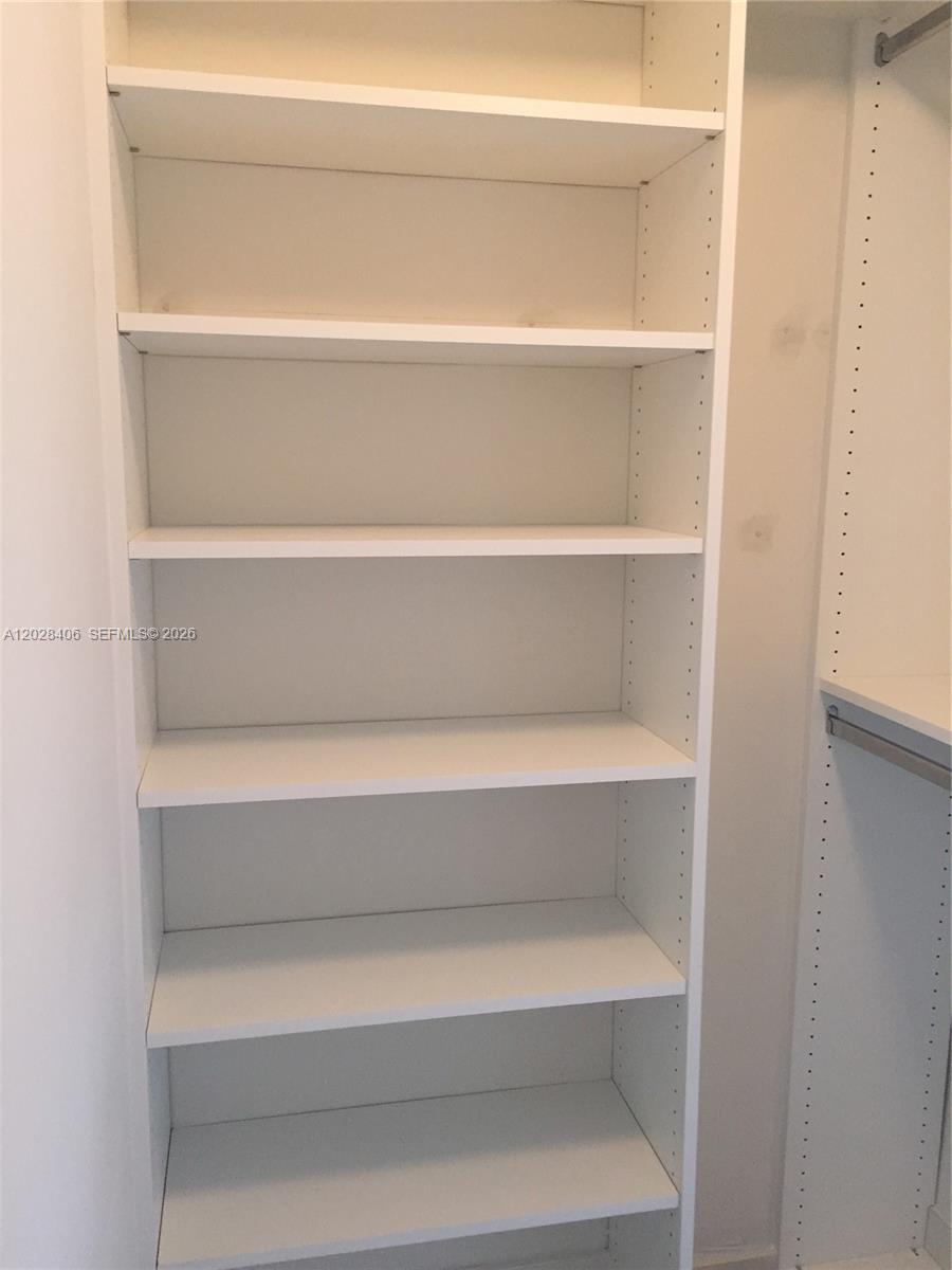 999 SW 1 AVE #1907, Miami FL 33130