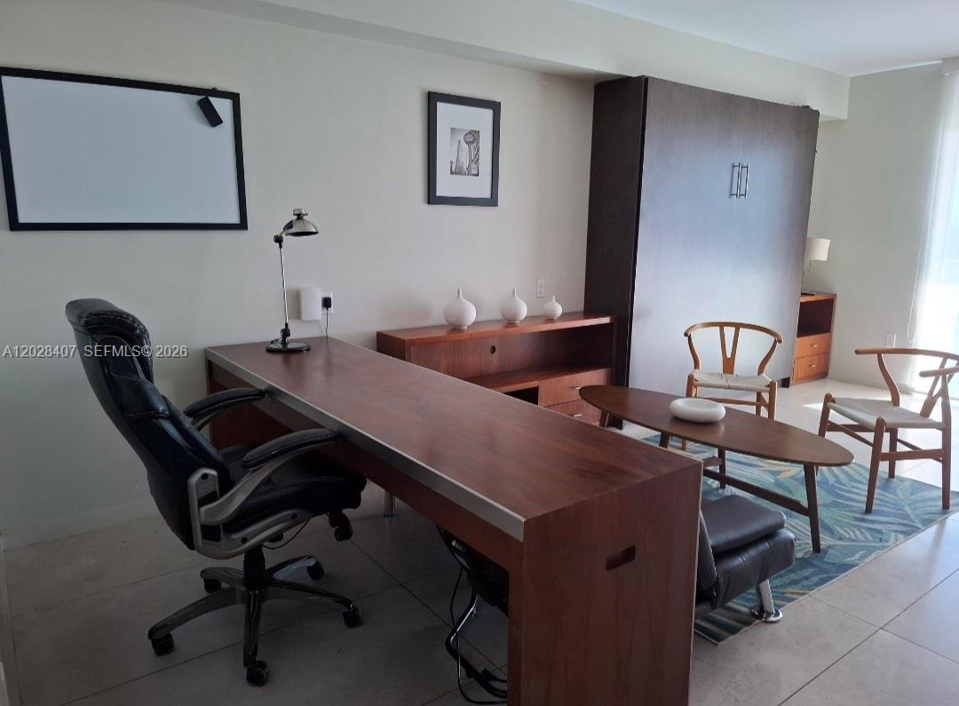 50 Biscayne Blvd #703, Miami FL 33132