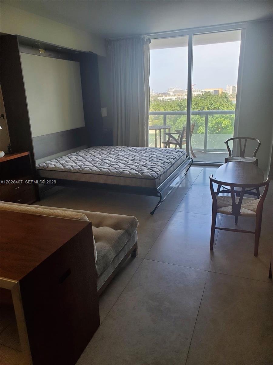 50 Biscayne Blvd #703, Miami FL 33132