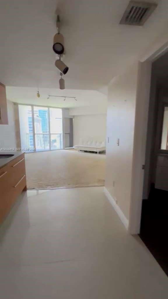 475 Brickell Ave #1208, Miami FL 33131