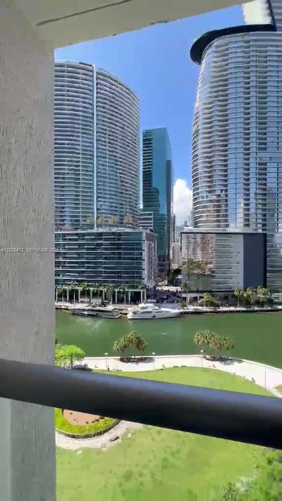 475 Brickell Ave #1208, Miami FL 33131