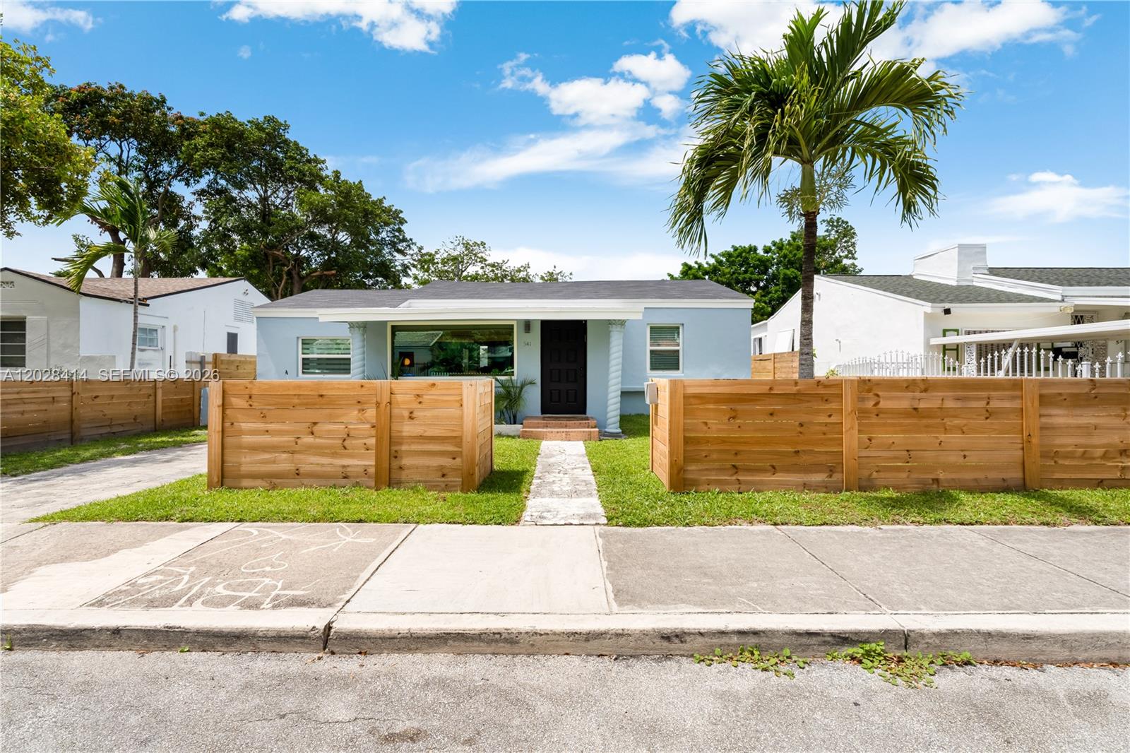 541 NW 49th St, Miami FL 33127