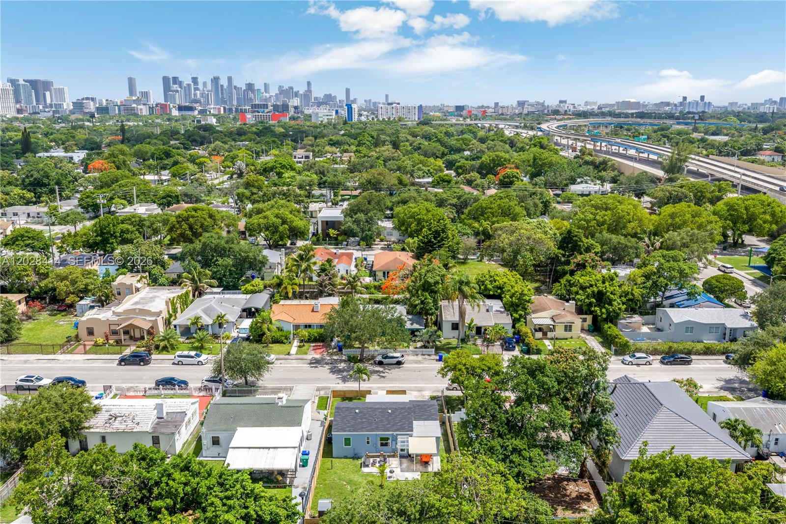 541 NW 49th St, Miami FL 33127