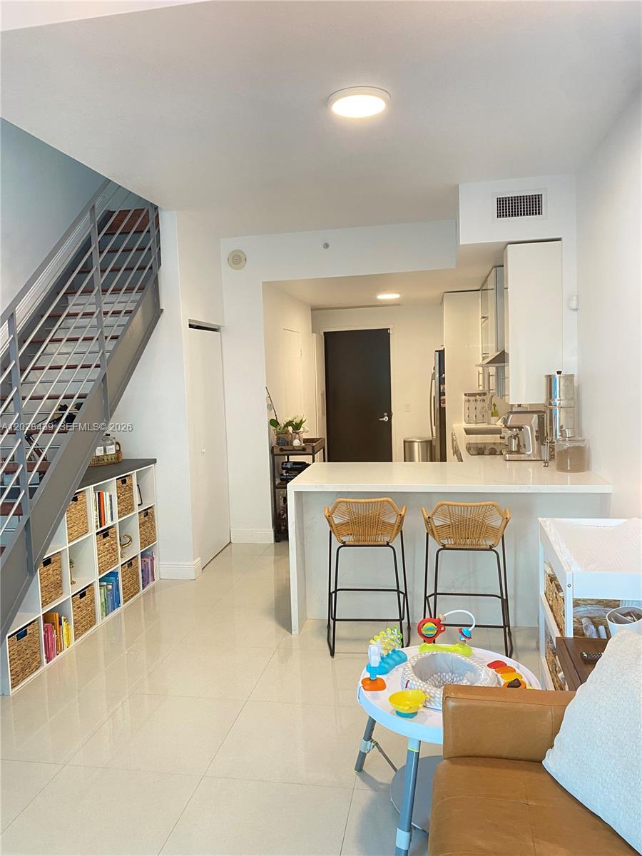 60 SW 13th St #2212, Miami FL 33130