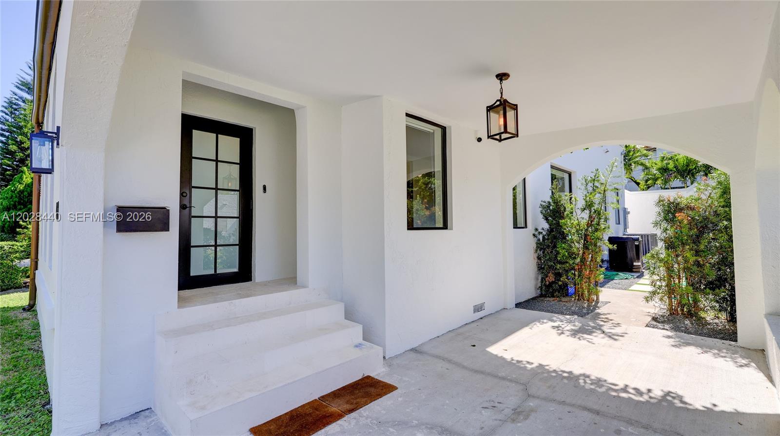 426 Aragon Ave, Coral Gables FL 33134