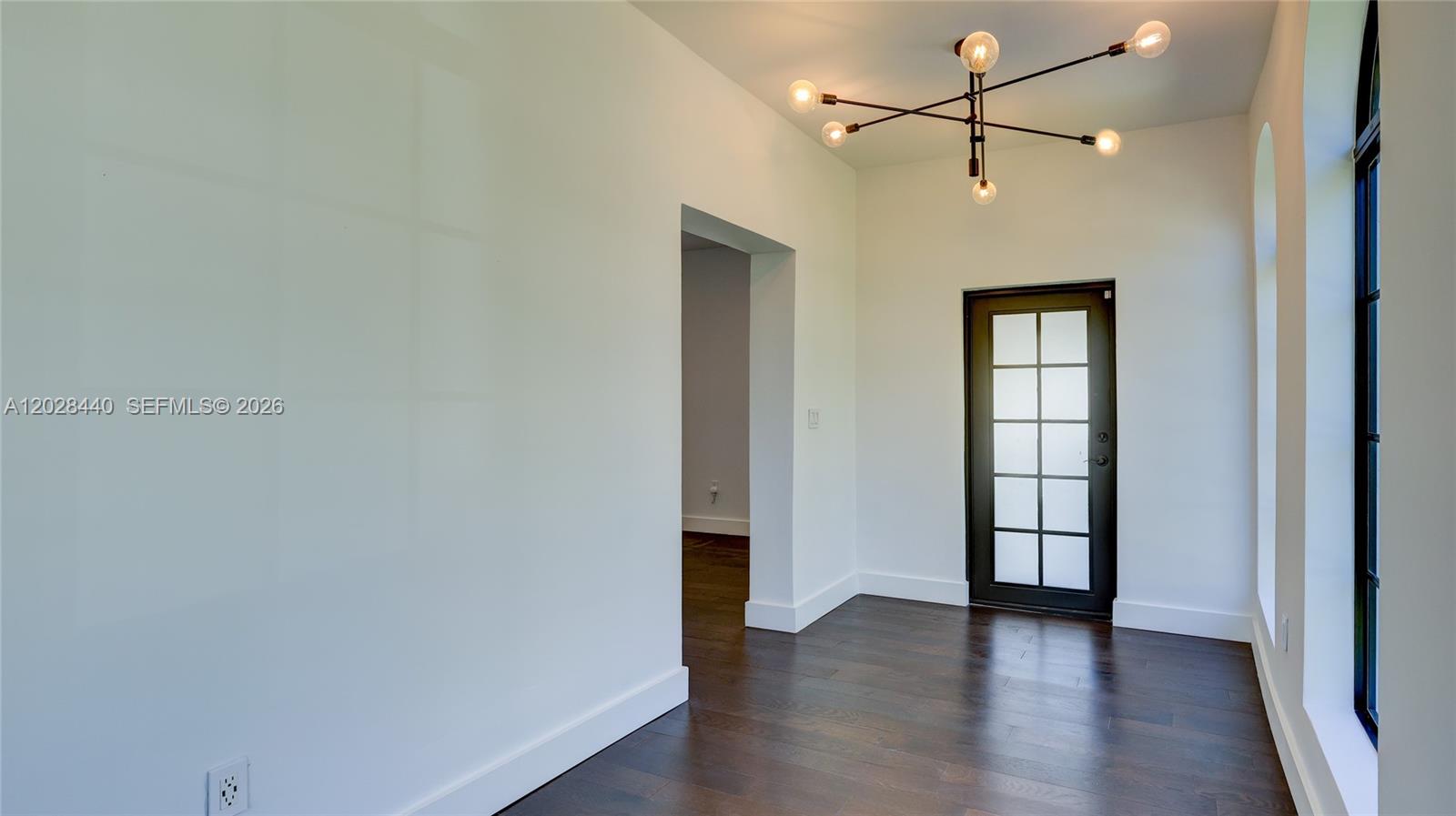 426 Aragon Ave, Coral Gables FL 33134