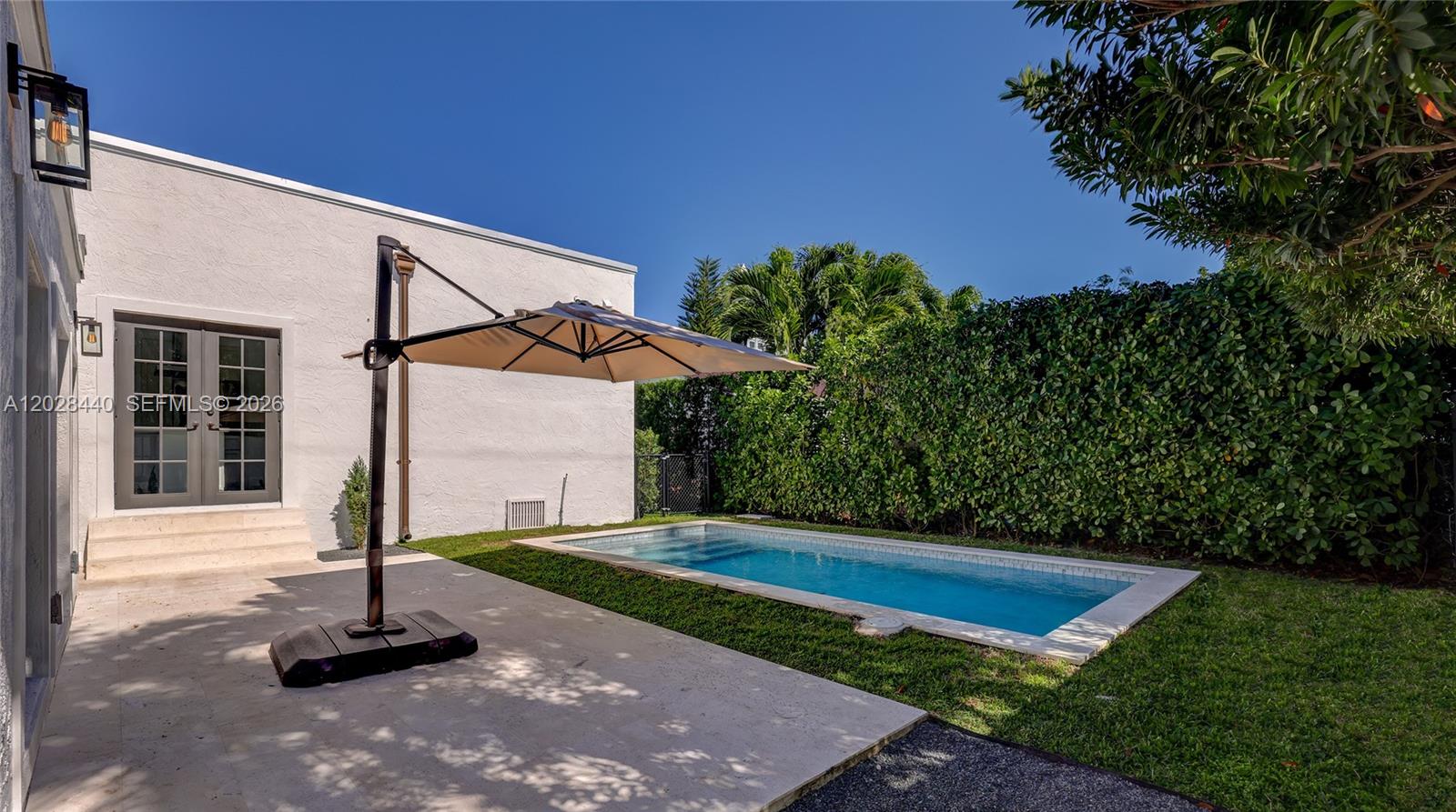 426 Aragon Ave, Coral Gables FL 33134