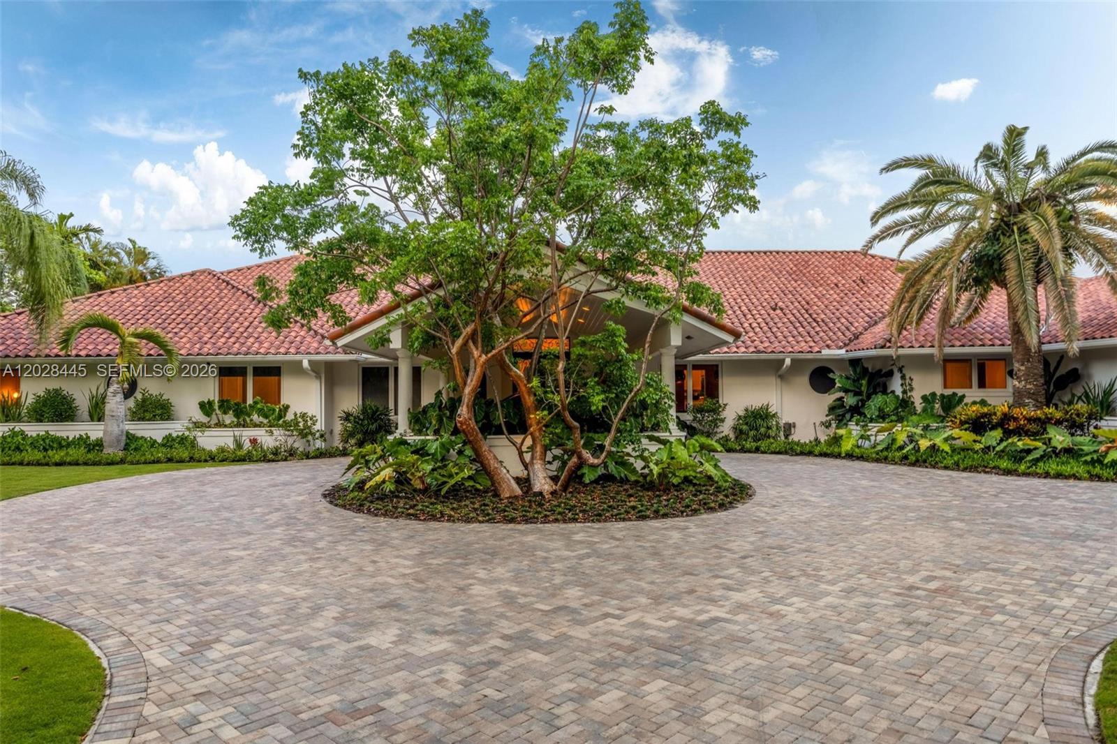 8251 Old Cutler Rd, Coral Gables FL 33143