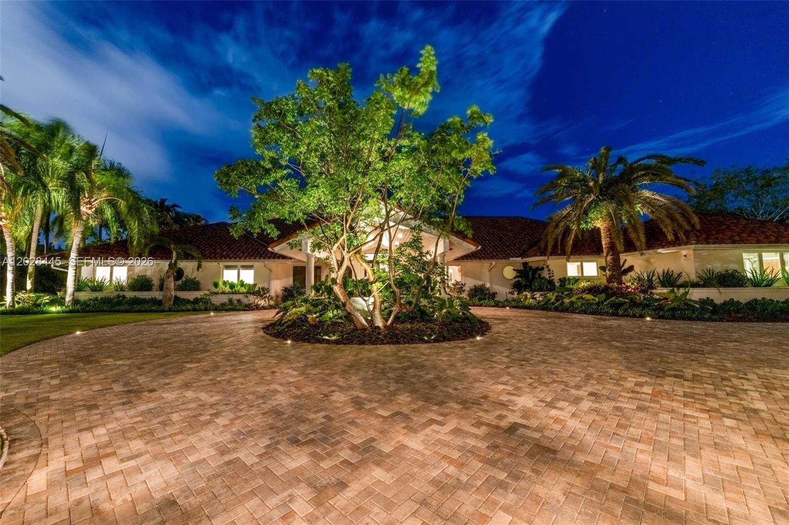 8251 Old Cutler Rd, Coral Gables FL 33143