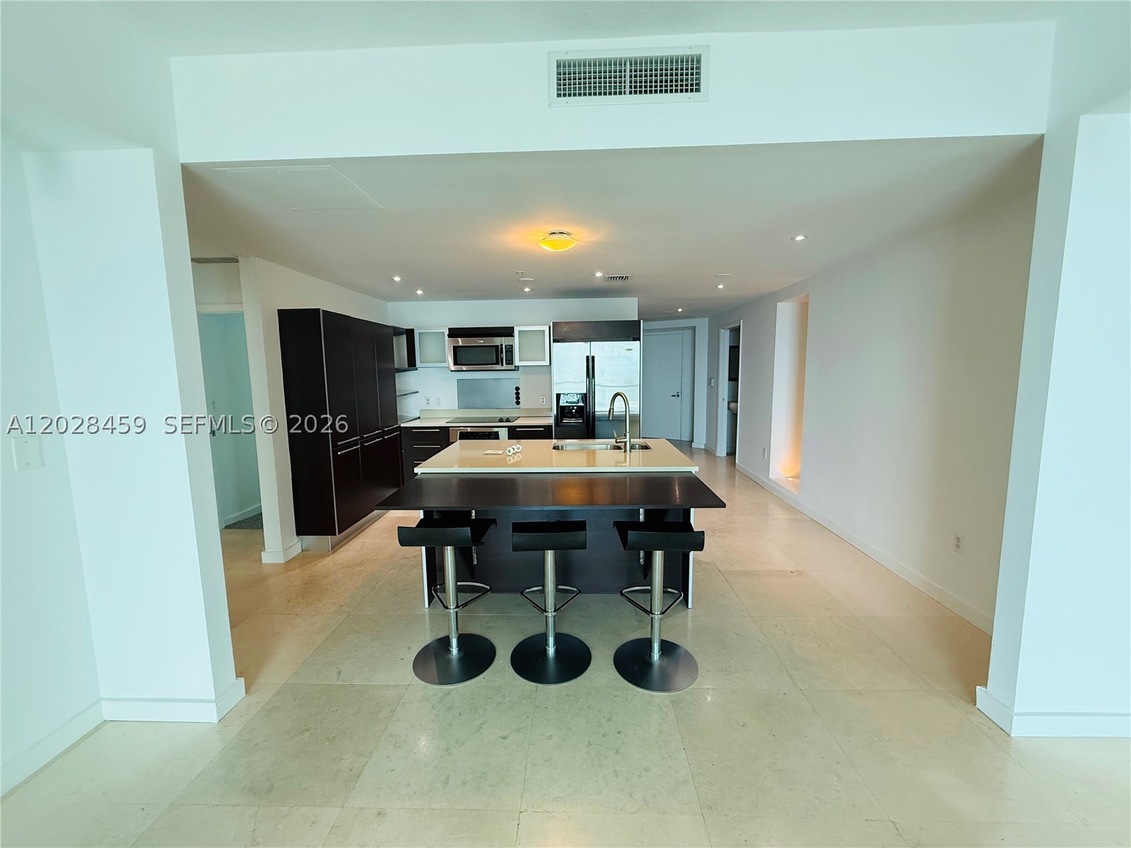 1900 N Bayshore Dr #2415, Miami FL 33132