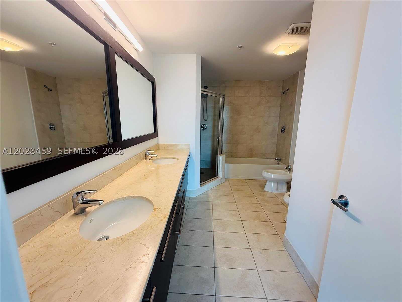 1900 N Bayshore Dr #2415, Miami FL 33132