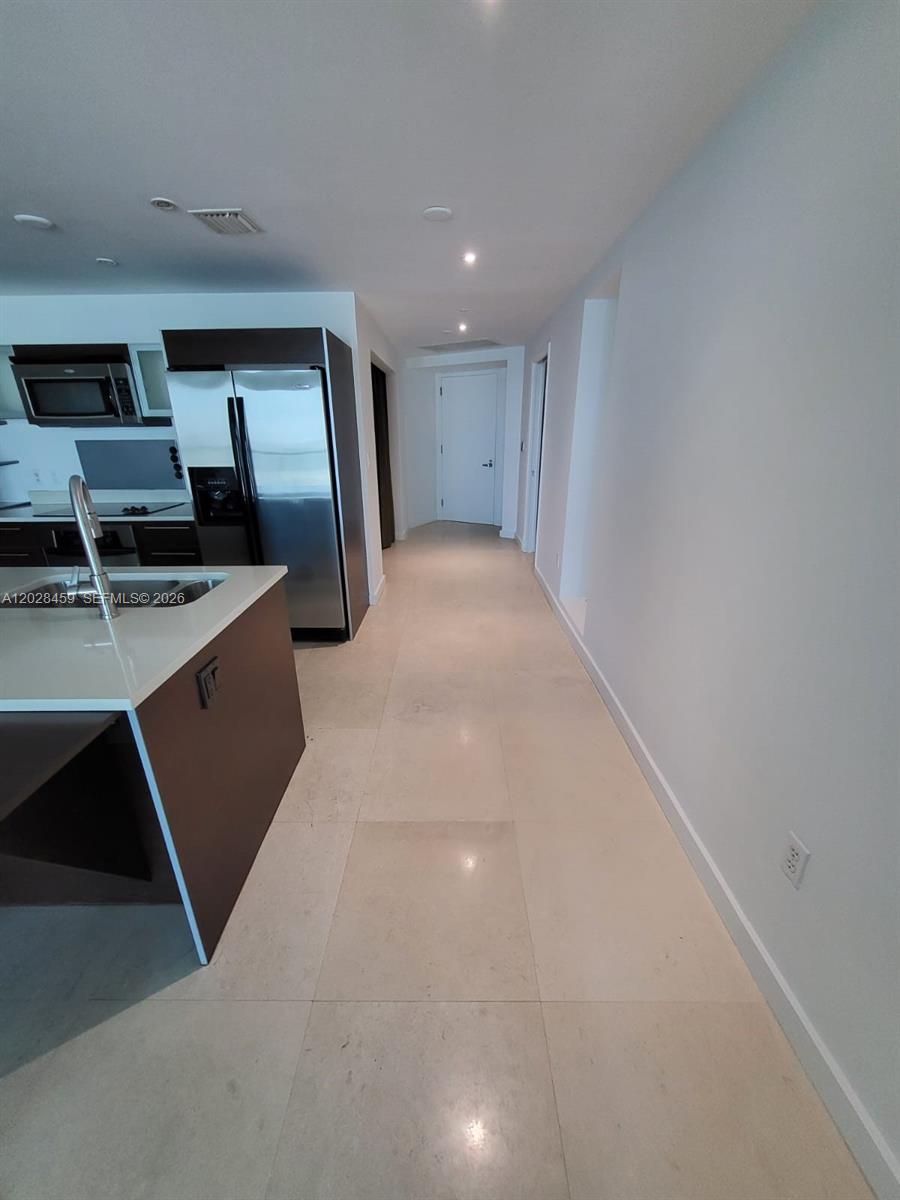 1900 N Bayshore Dr #2415, Miami FL 33132
