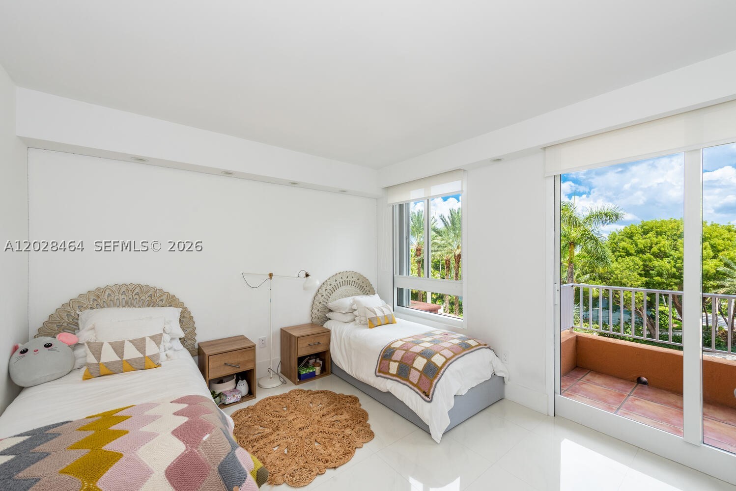 781 Crandon Blvd #405, Key Biscayne FL 33149