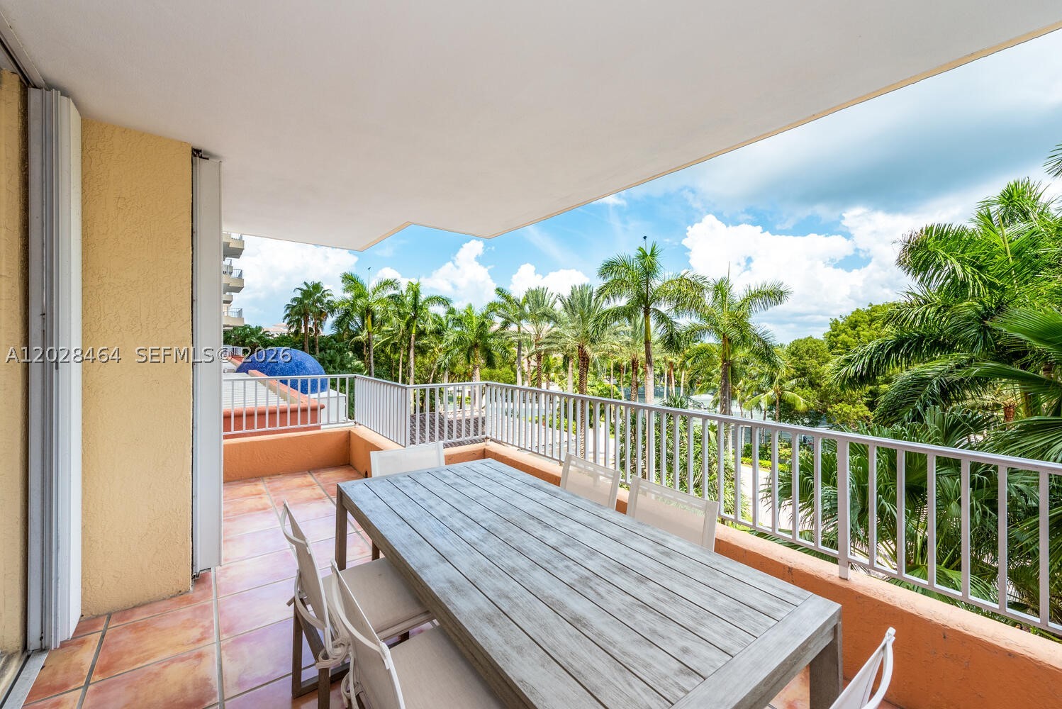 781 Crandon Blvd #405, Key Biscayne FL 33149