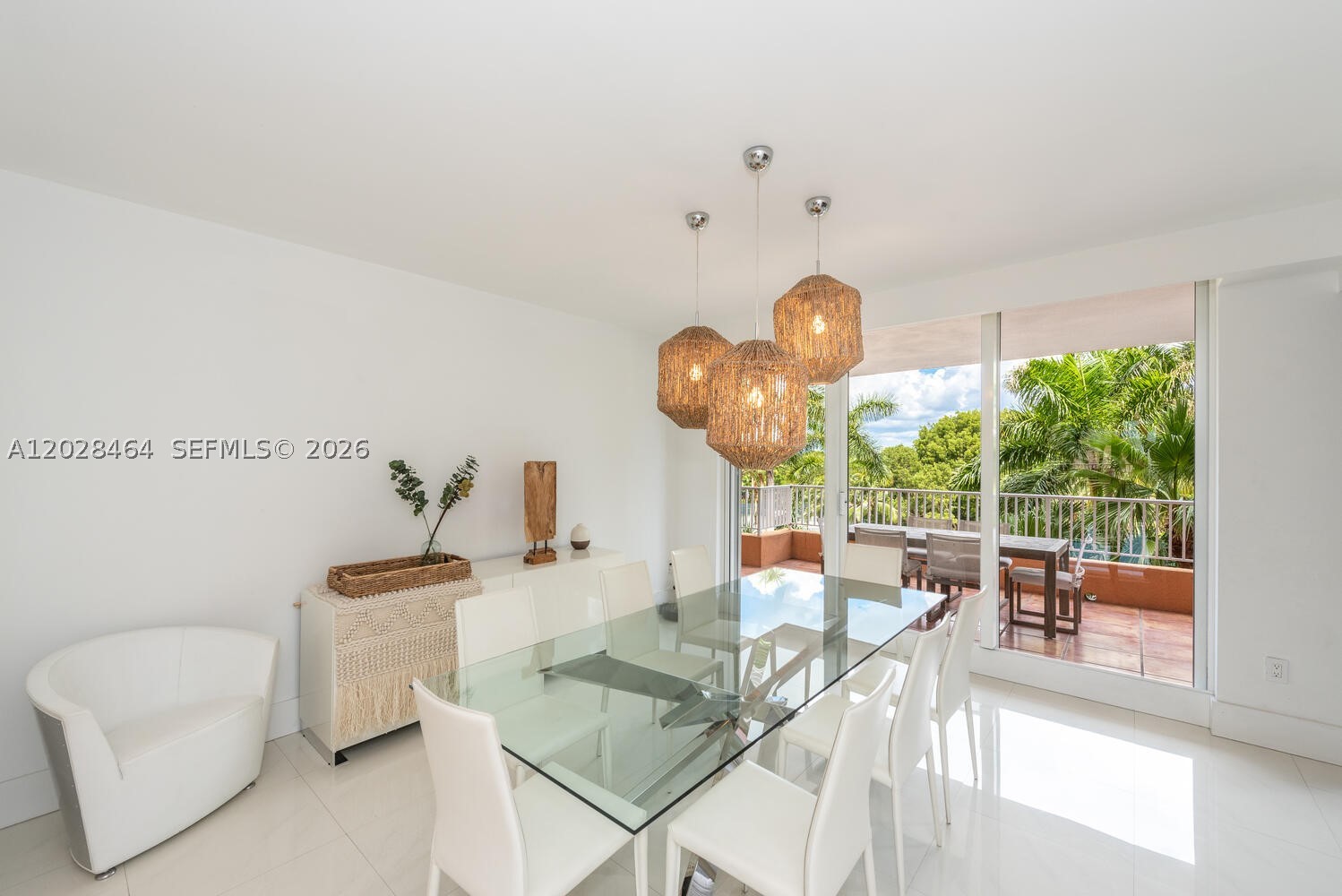 781 Crandon Blvd #405, Key Biscayne FL 33149