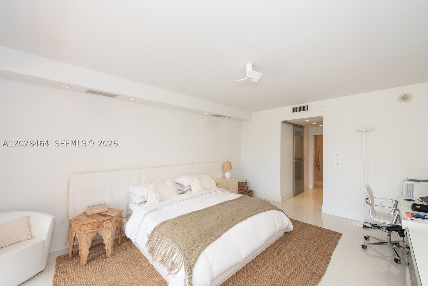 781 Crandon Blvd #405, Key Biscayne FL 33149