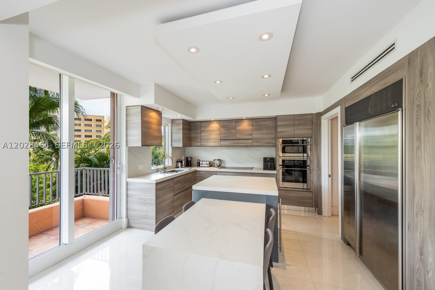 781 Crandon Blvd #405, Key Biscayne FL 33149