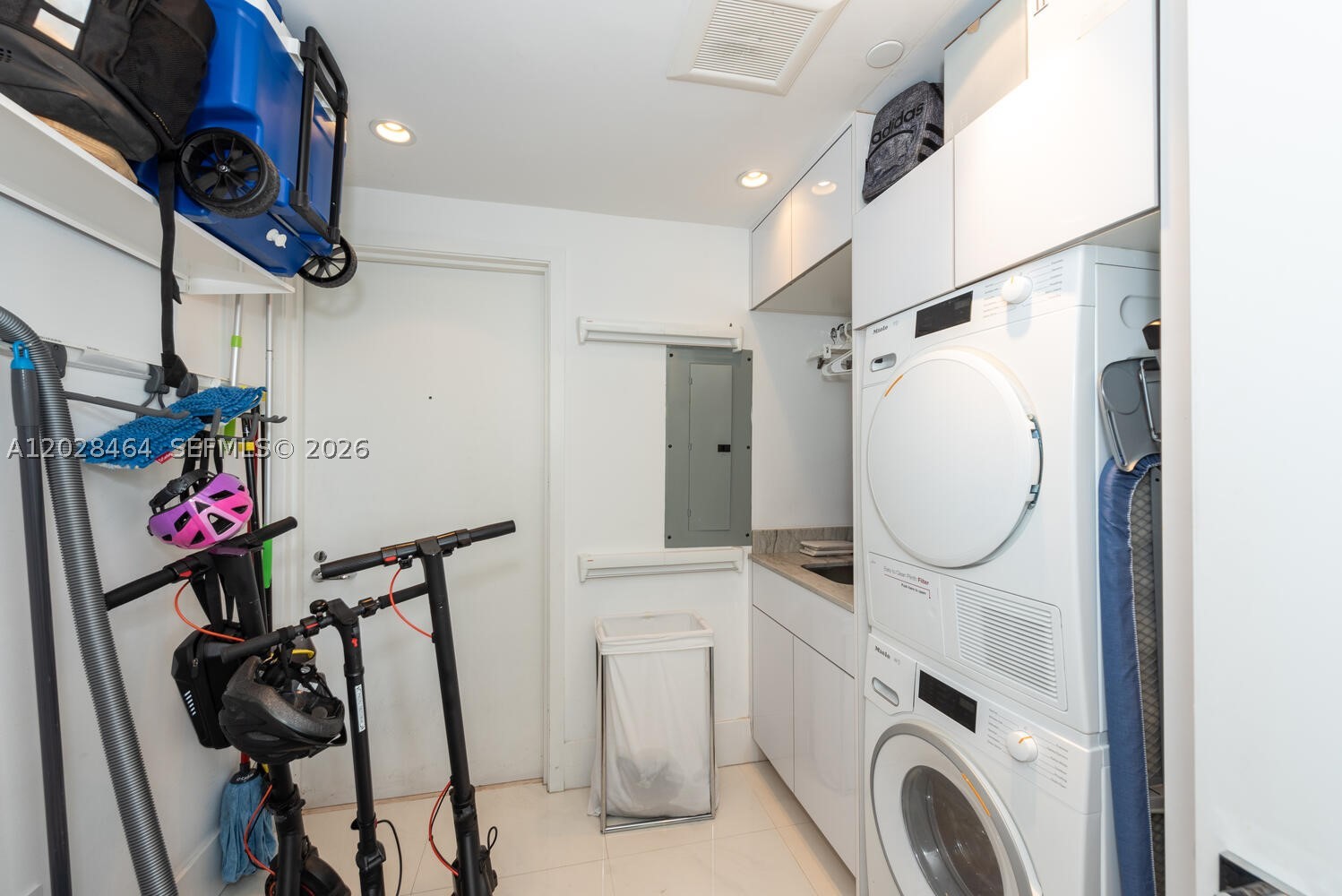 781 Crandon Blvd #405, Key Biscayne FL 33149