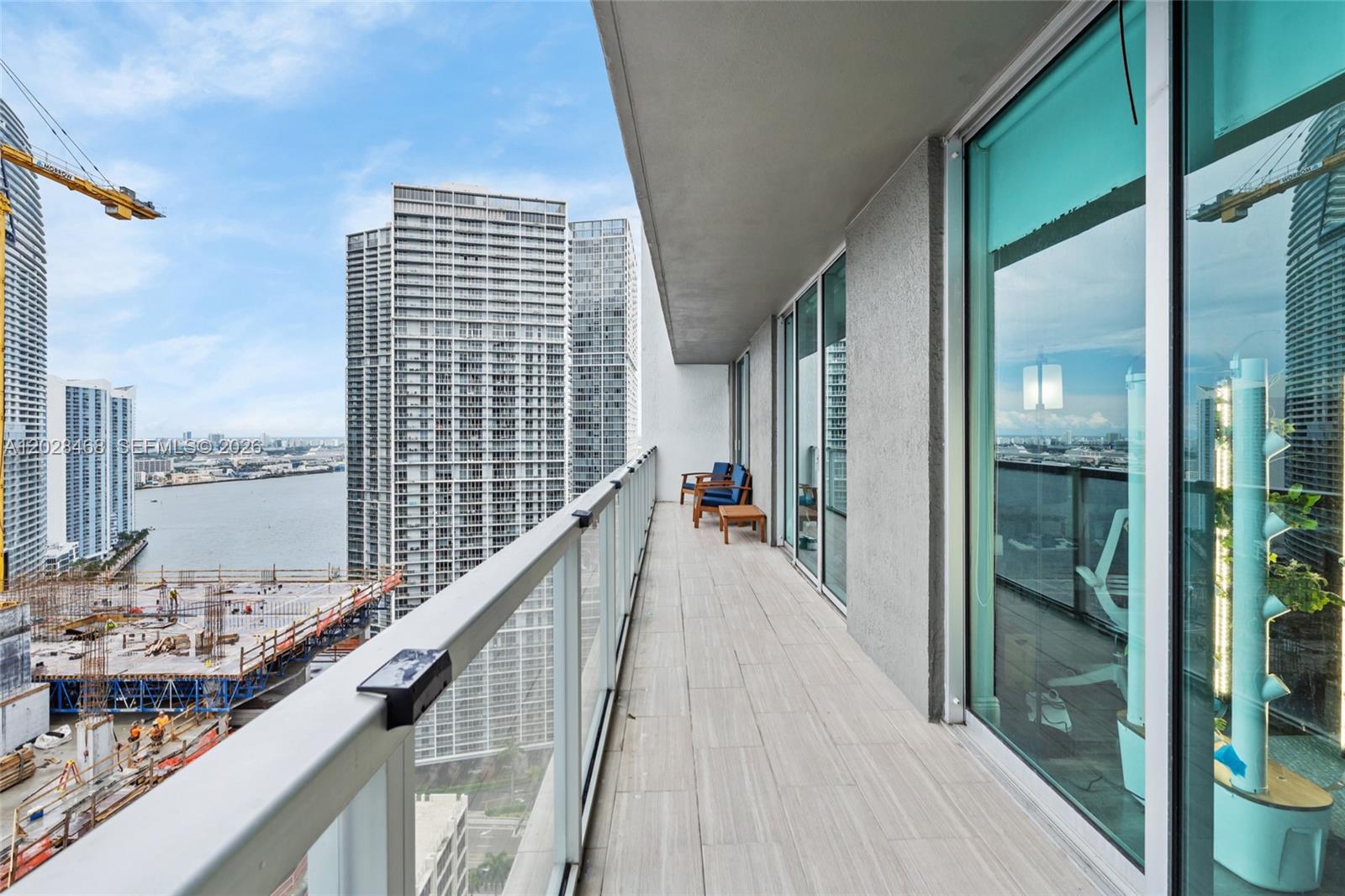 55 SE 6th St #3303, Miami FL 33131