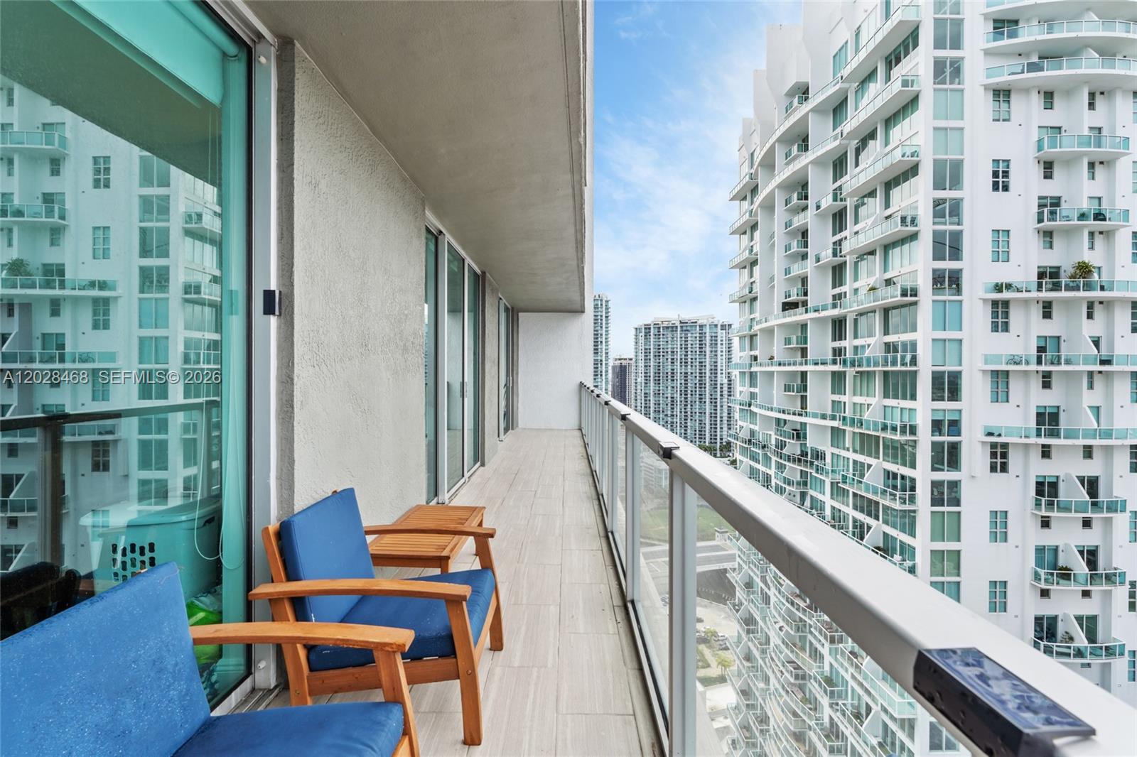 55 SE 6th St #3303, Miami FL 33131