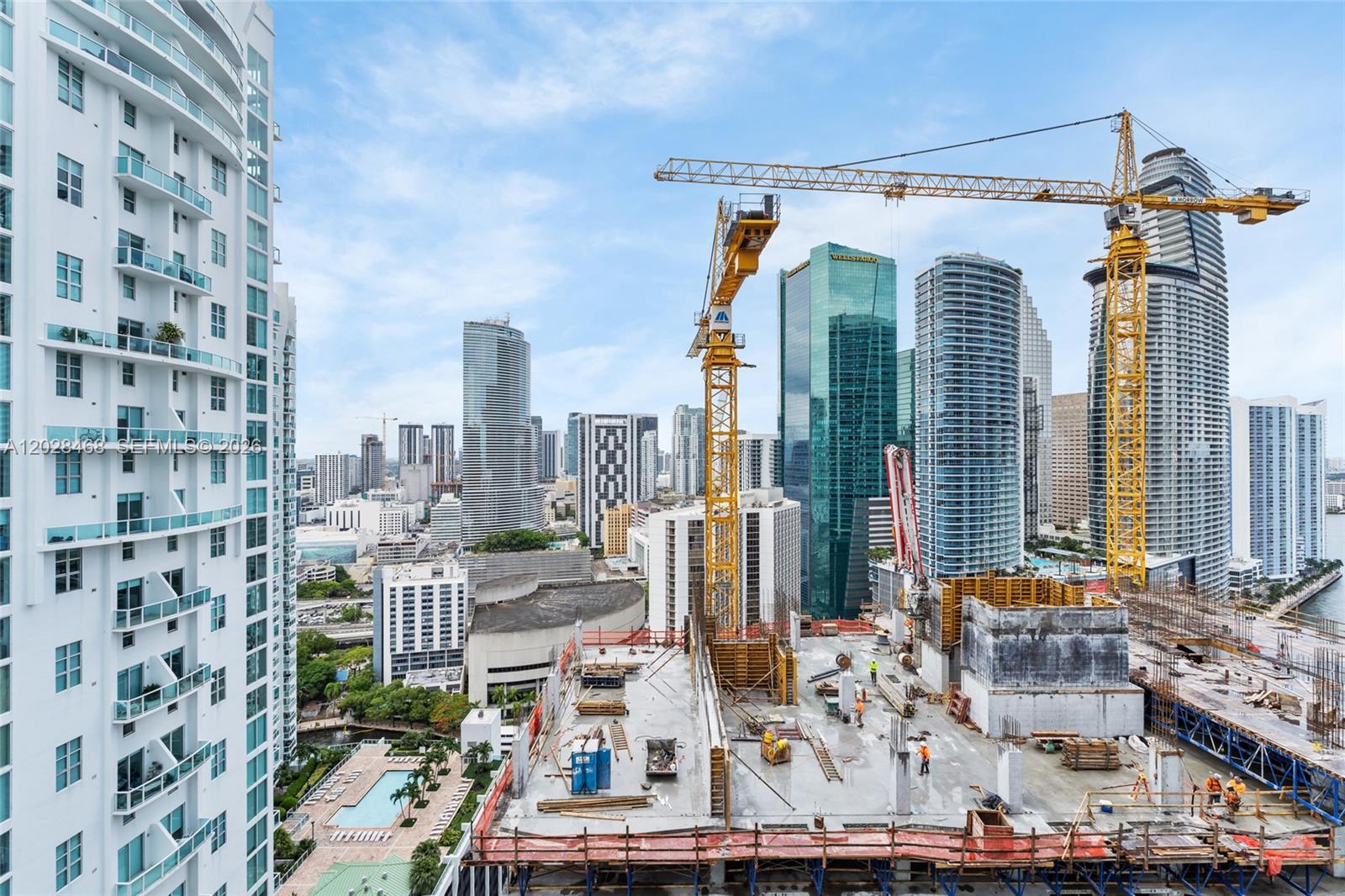 55 SE 6th St #3303, Miami FL 33131
