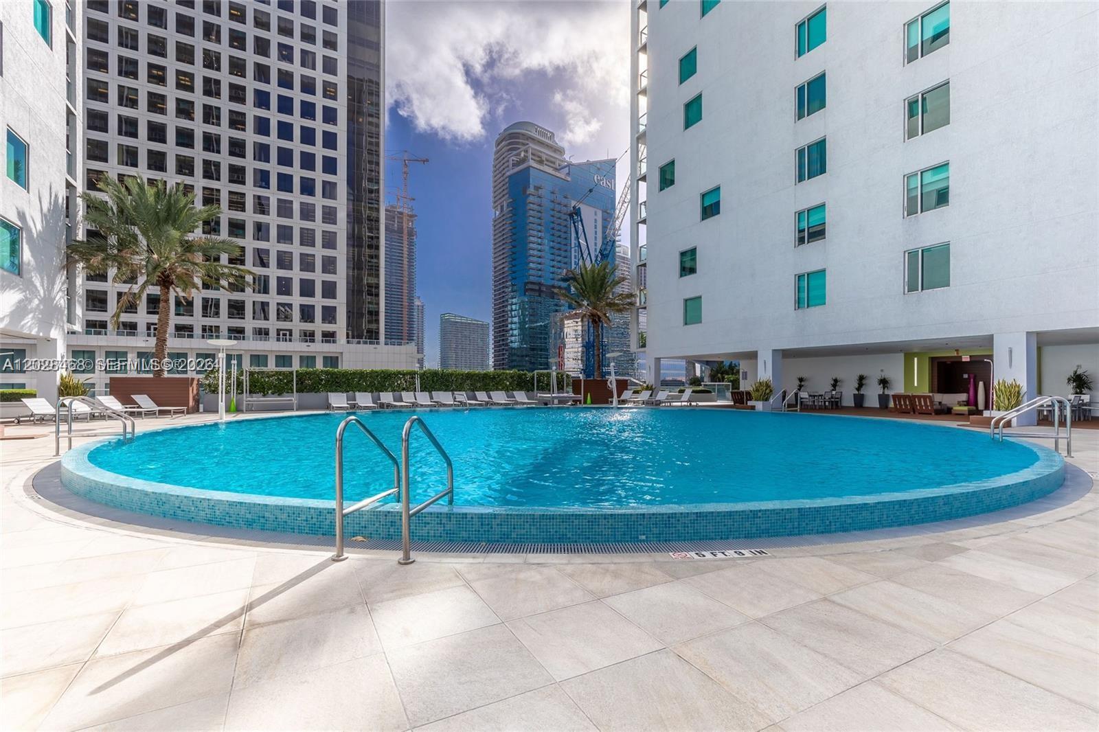 55 SE 6th St #3303, Miami FL 33131