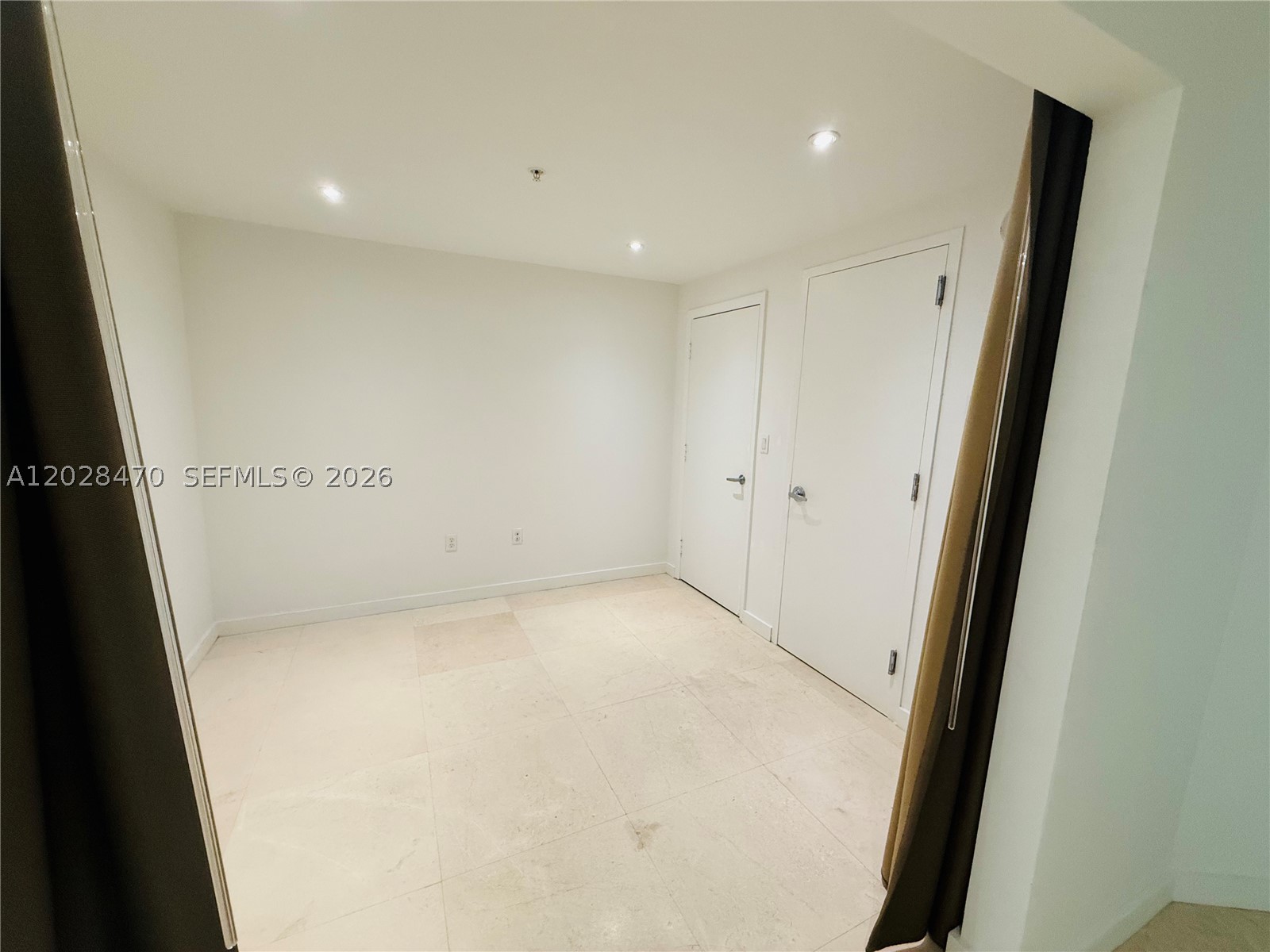 1900 N Bayshore Dr #2415, Miami FL 33132