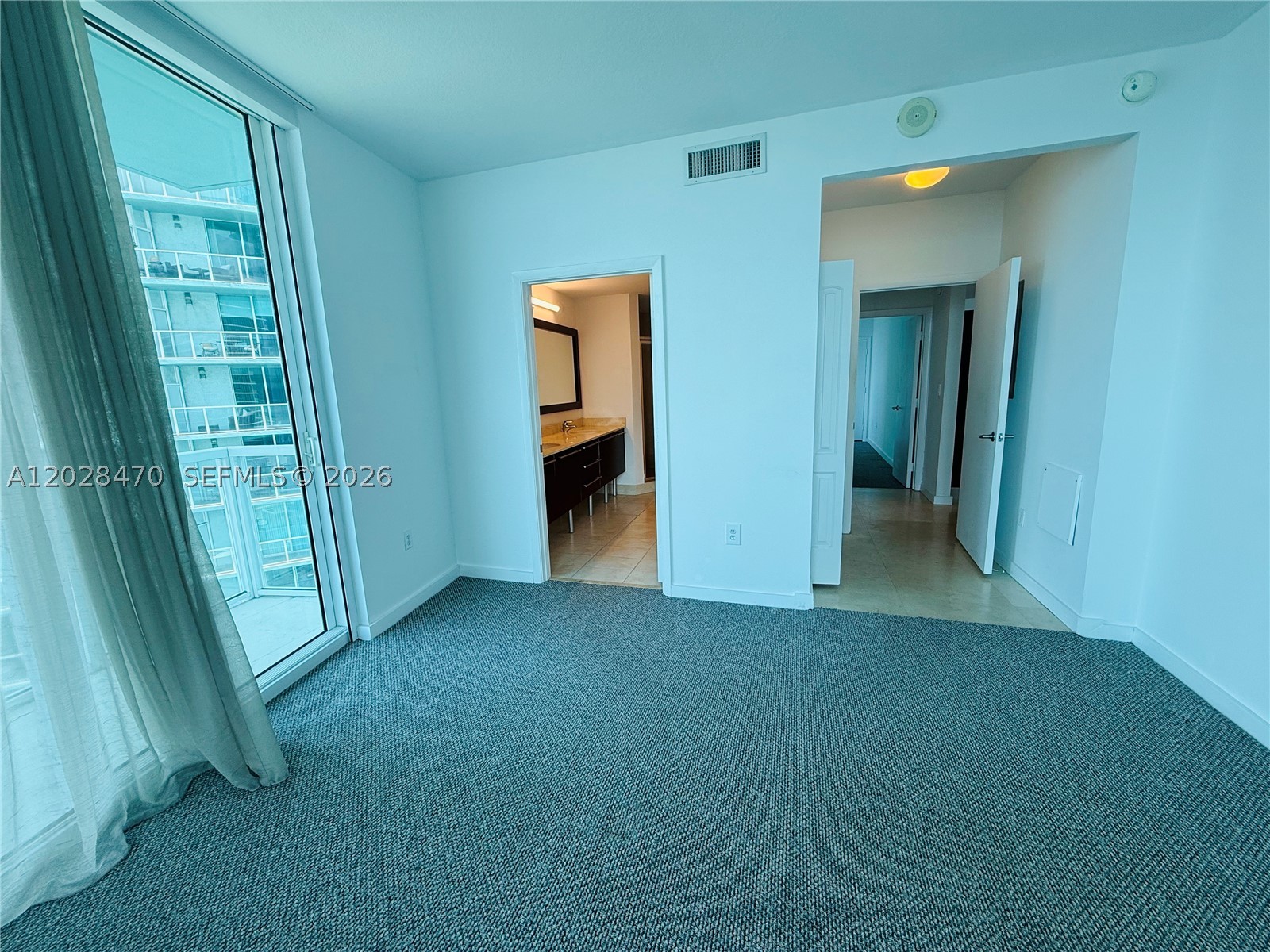 1900 N Bayshore Dr #2415, Miami FL 33132