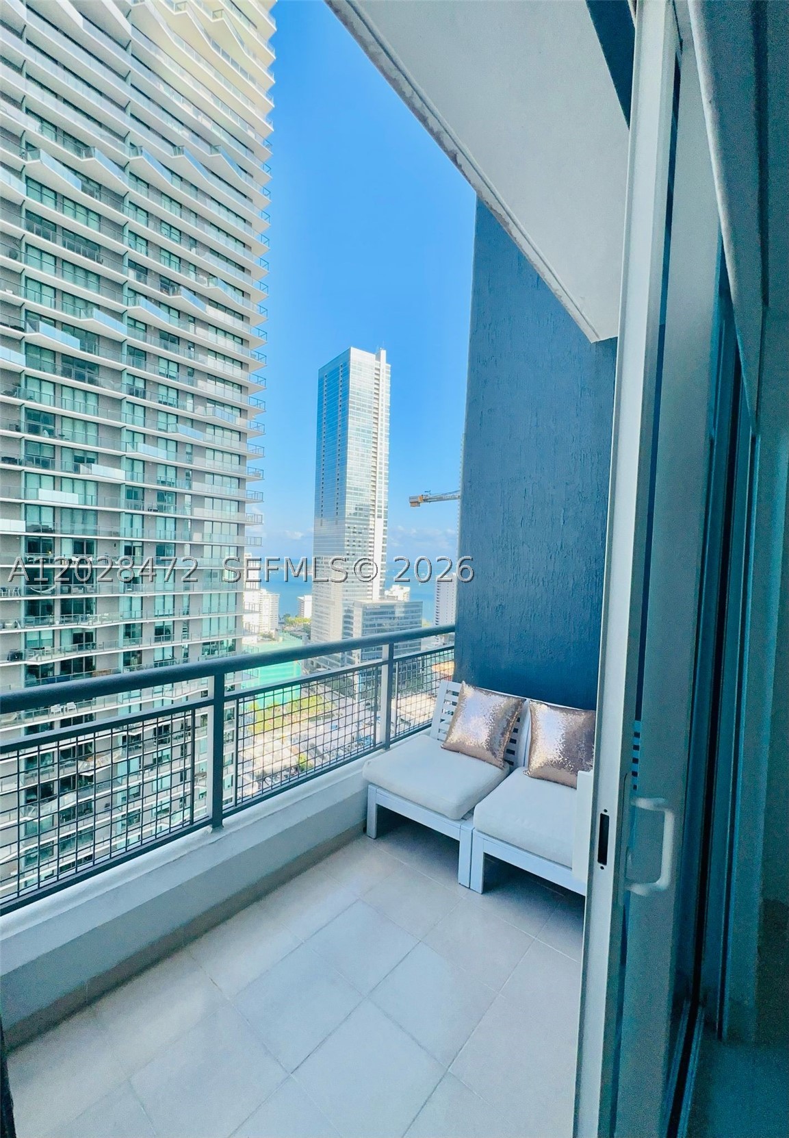Miami FL 33130 - A12028472