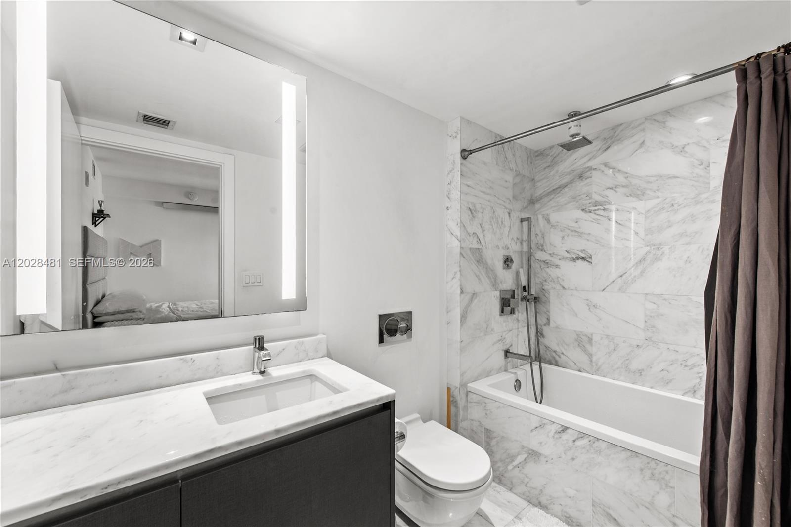1451 Brickell Ave #1706, Miami FL 33131