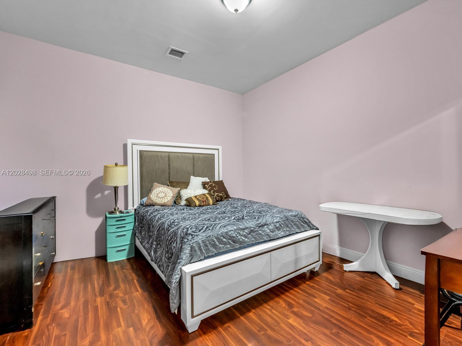 2710 Walkers way, Weston FL 33331