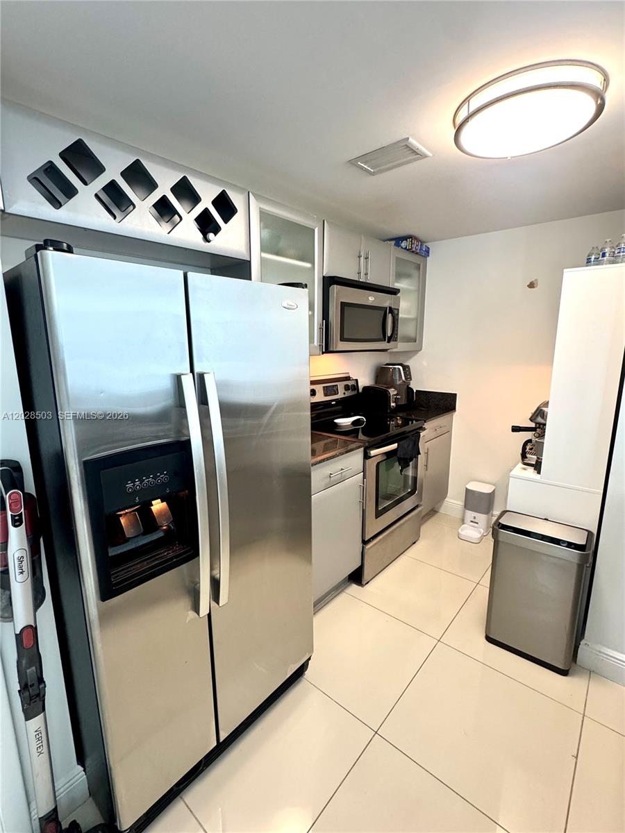 1861 NW S River Dr #2201, Miami FL 33125