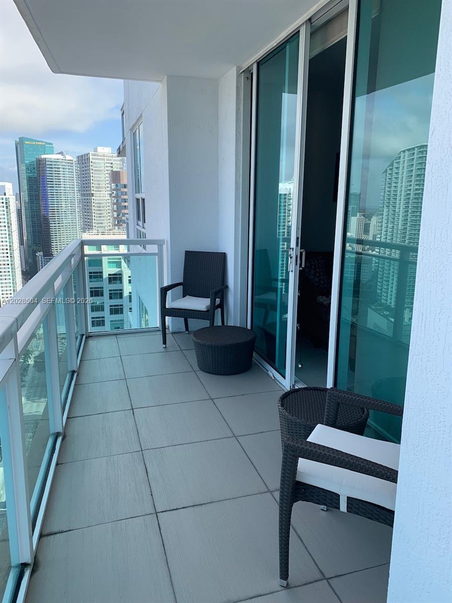 951 Brickell Ave #4005, Miami FL 33131