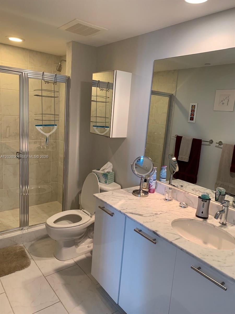951 Brickell Ave #4005, Miami FL 33131
