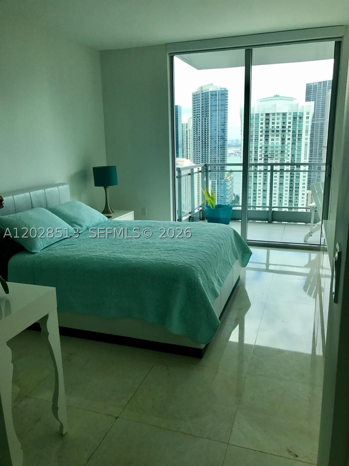 92 SW 3rd St #3712, Miami FL 33130