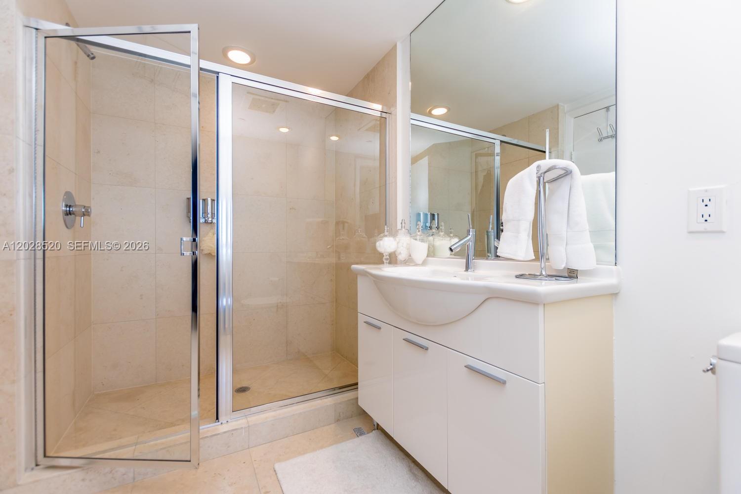 495 Brickell Ave #4901, Miami FL 33131