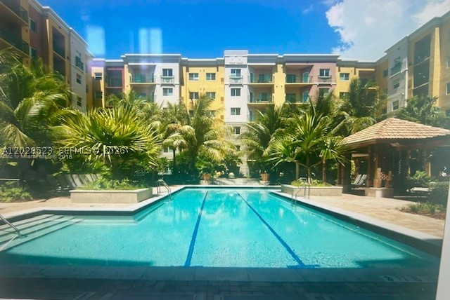 6001 SW 70th St #114, South Miami FL 33143