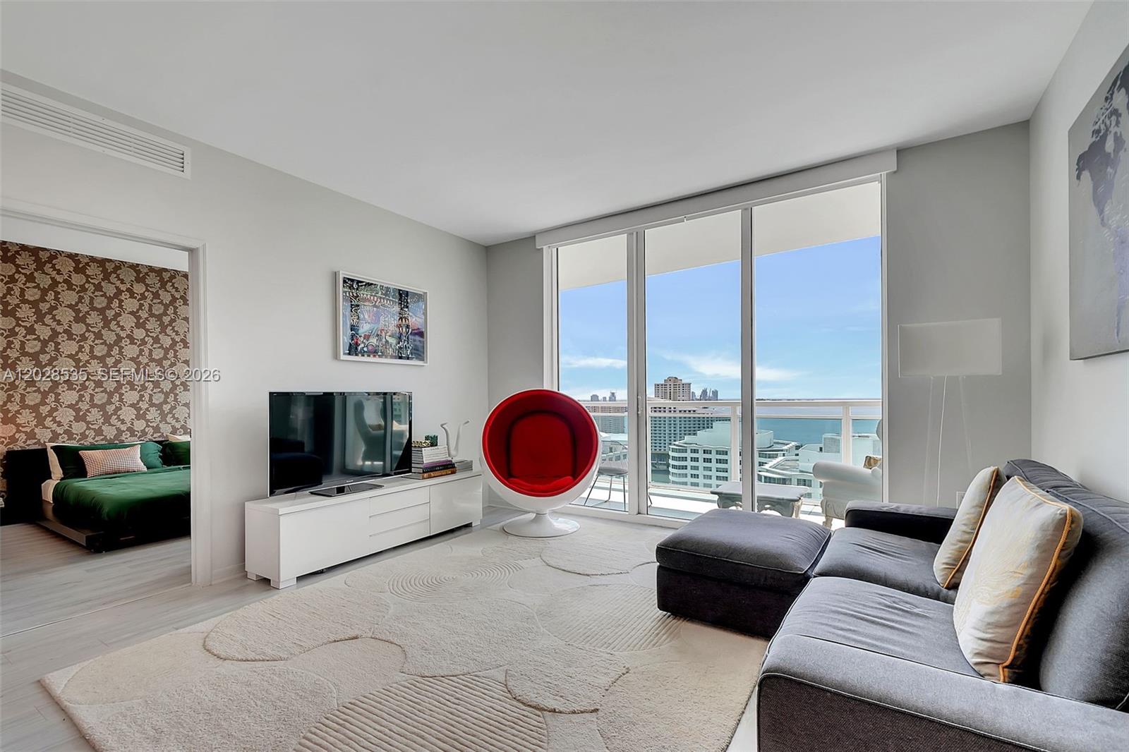 951 Brickell Ave #2406, Miami FL 33131