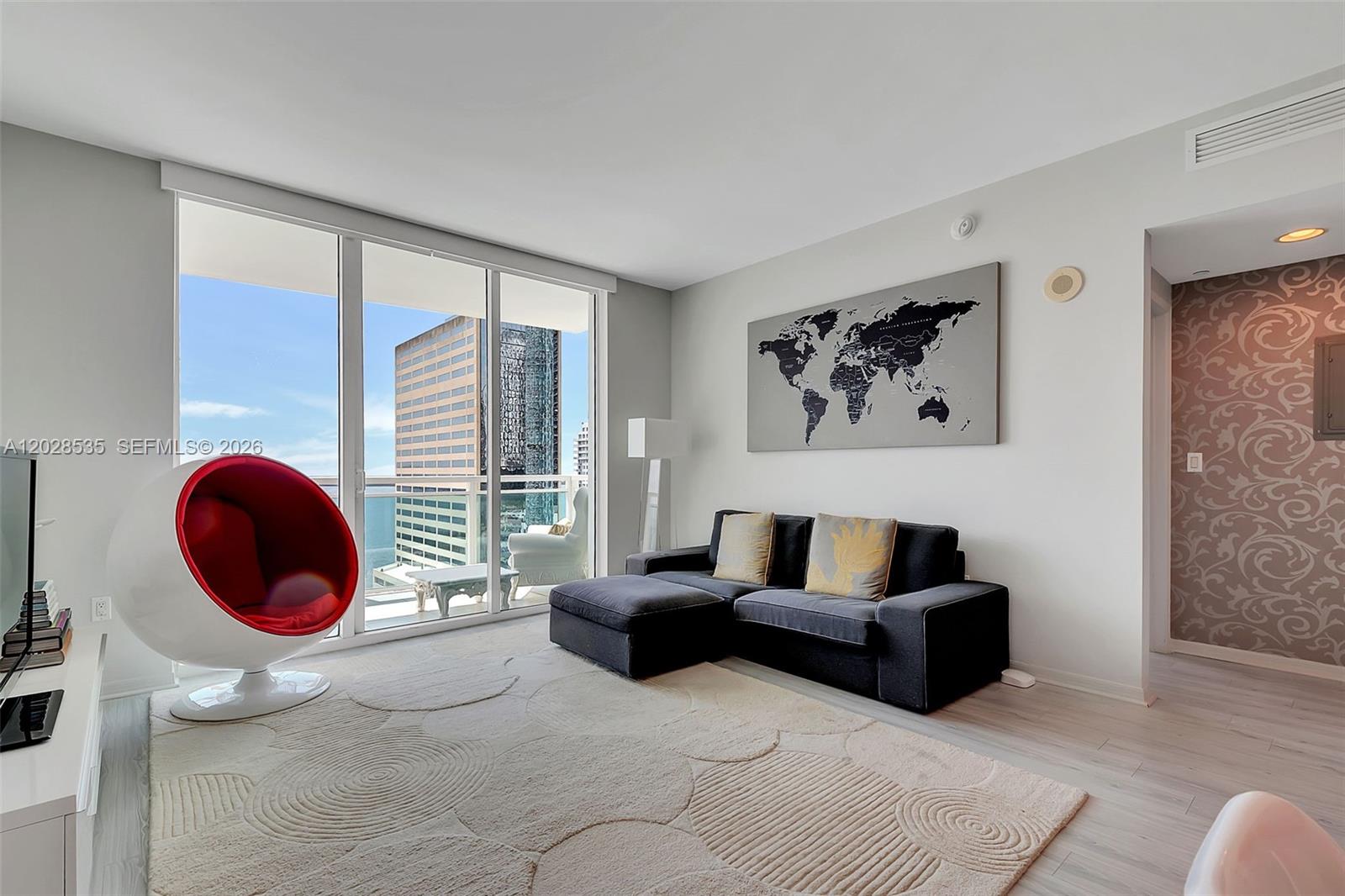 951 Brickell Ave #2406, Miami FL 33131