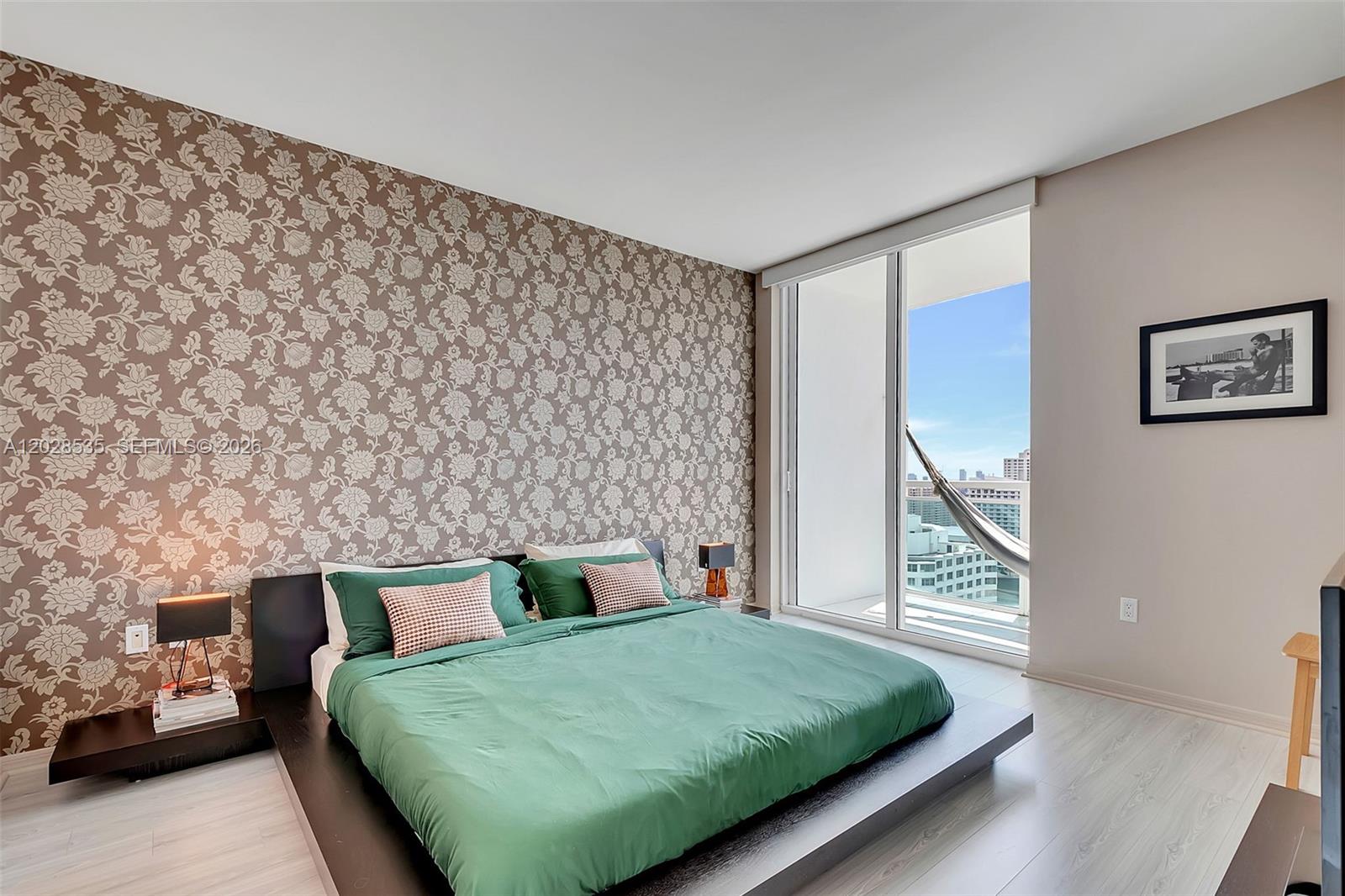 951 Brickell Ave #2406, Miami FL 33131