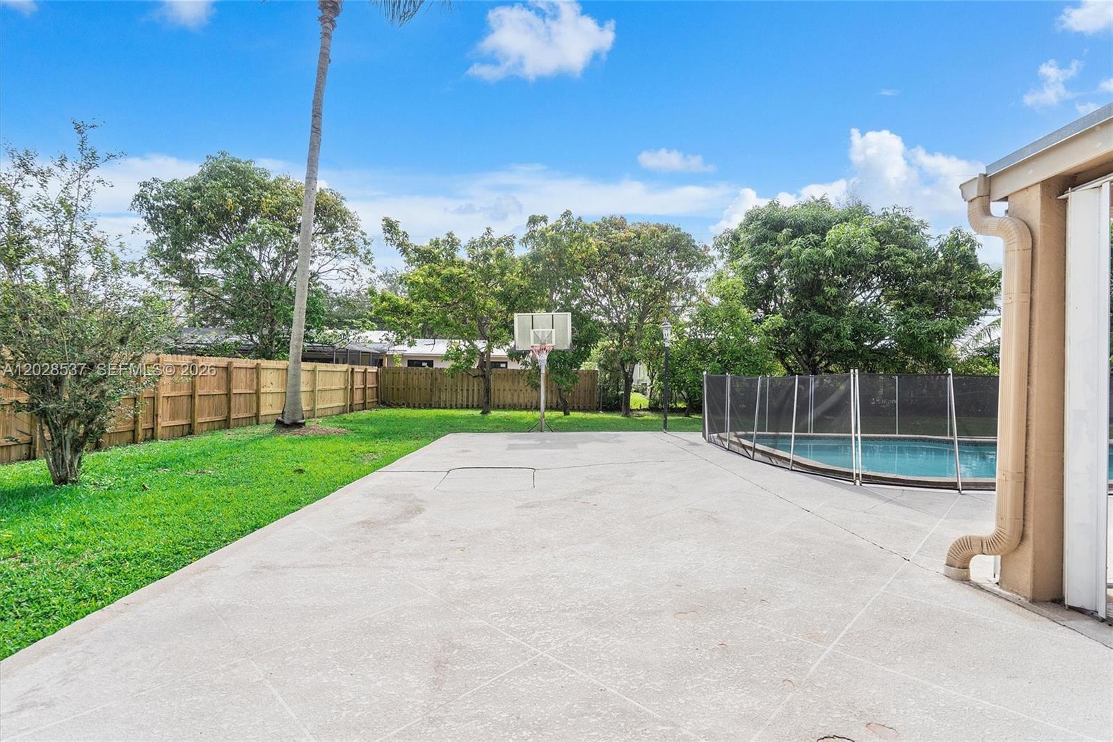 13241 SW 99th Ct, Miami FL 33176