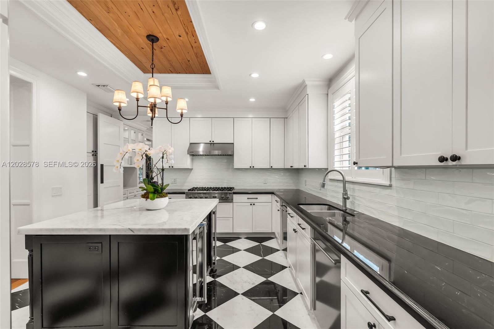 1233 Alegriano Ave, Coral Gables FL 33146