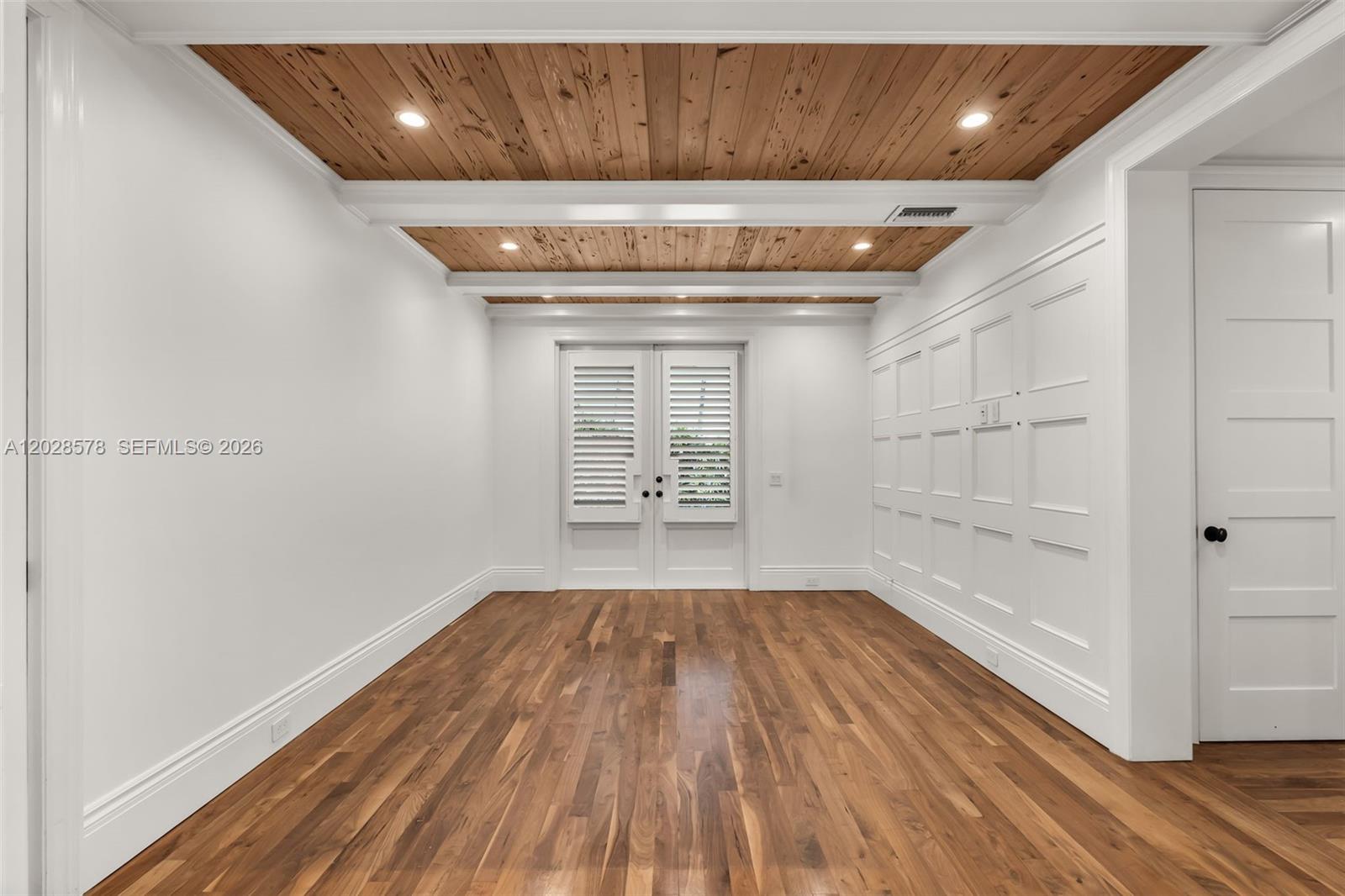 1233 Alegriano Ave, Coral Gables FL 33146