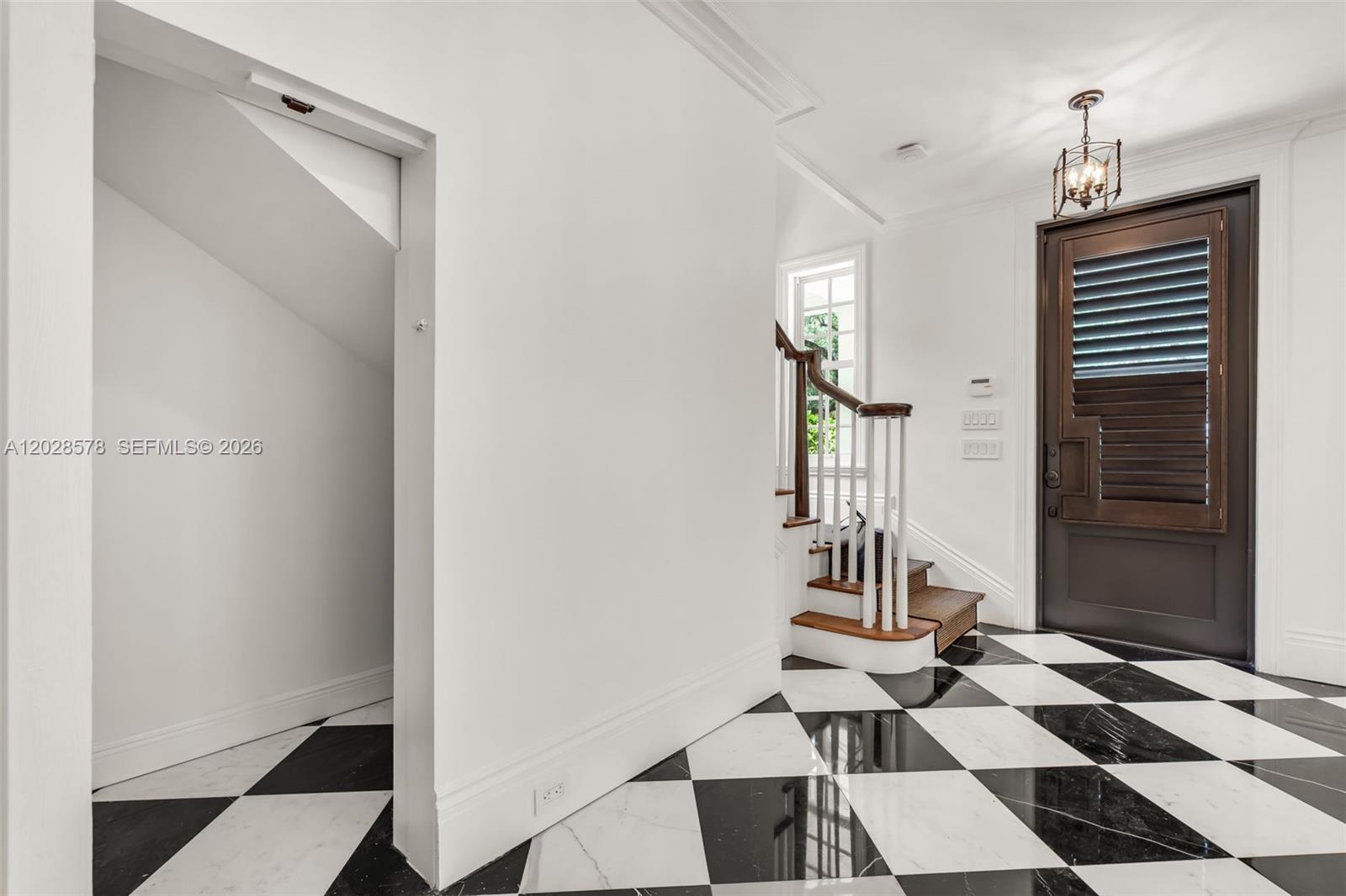 1233 Alegriano Ave, Coral Gables FL 33146