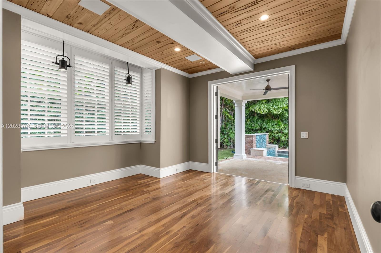 1233 Alegriano Ave, Coral Gables FL 33146
