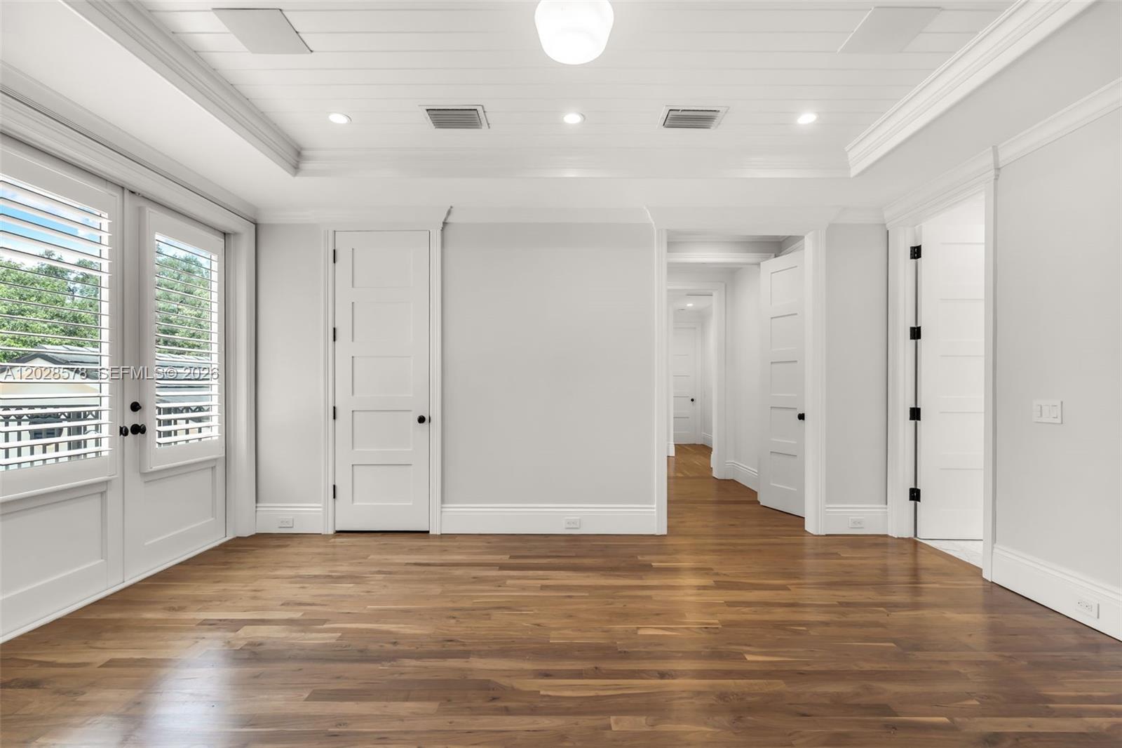1233 Alegriano Ave, Coral Gables FL 33146