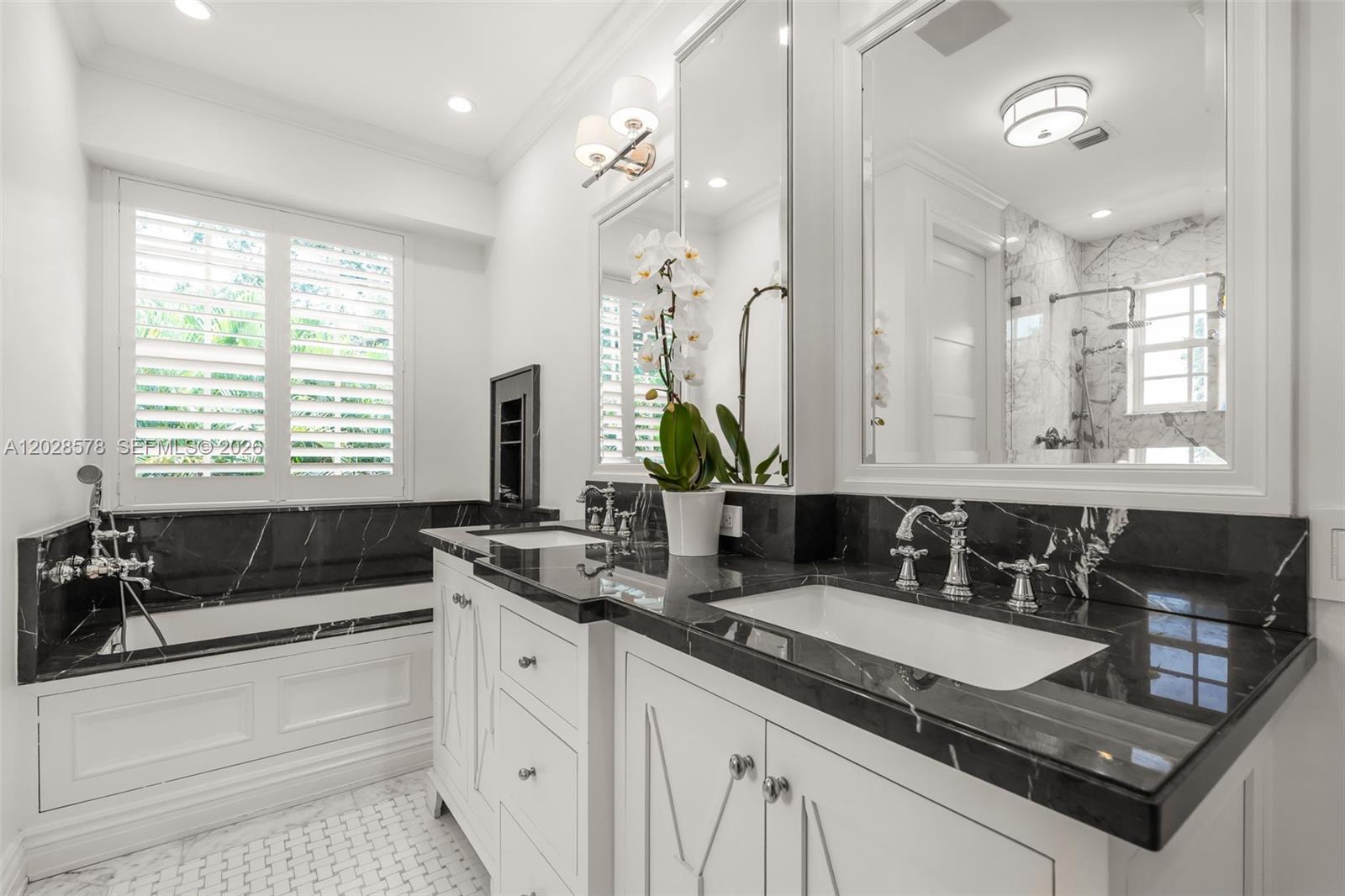 1233 Alegriano Ave, Coral Gables FL 33146