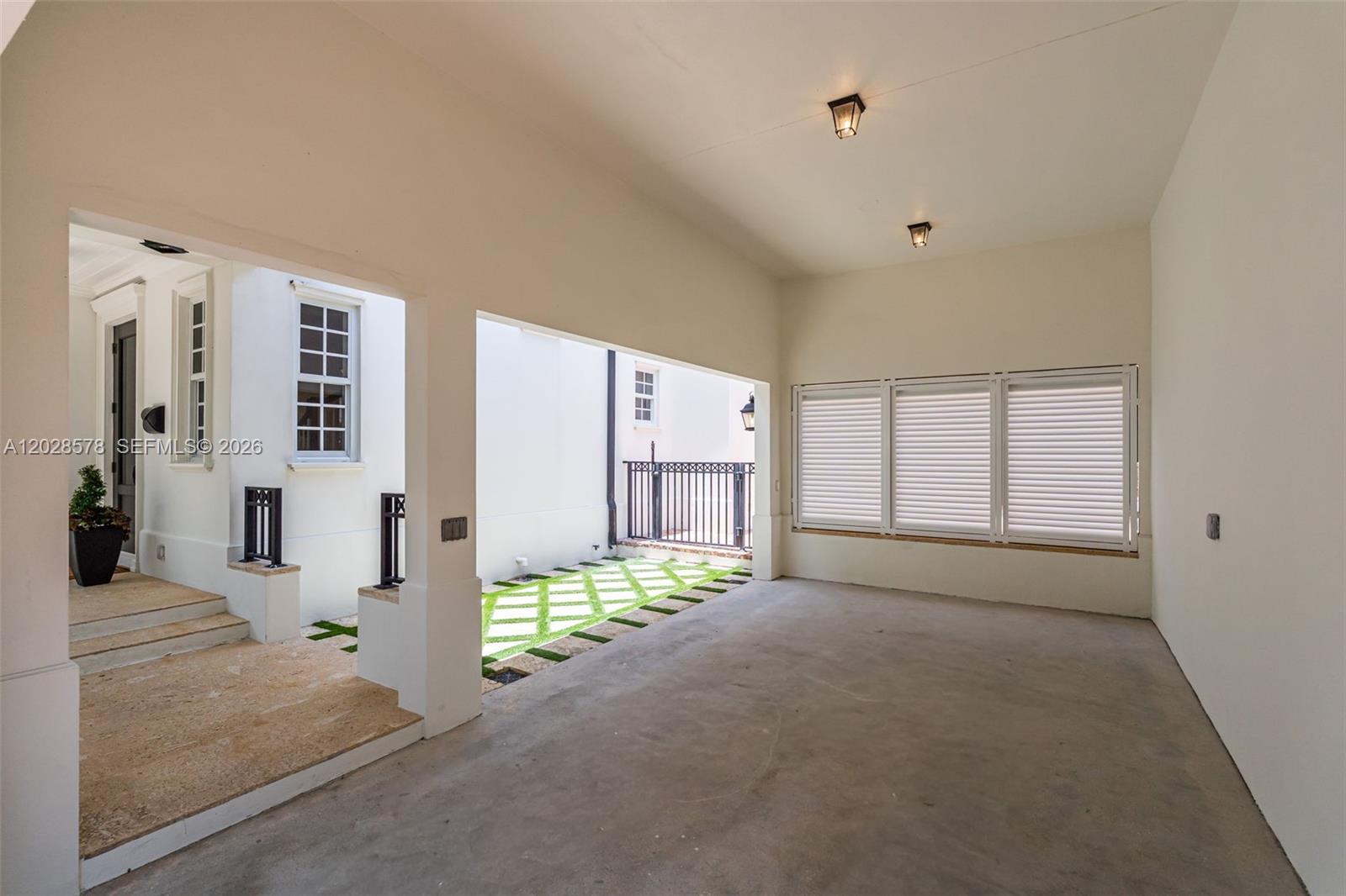 1233 Alegriano Ave, Coral Gables FL 33146