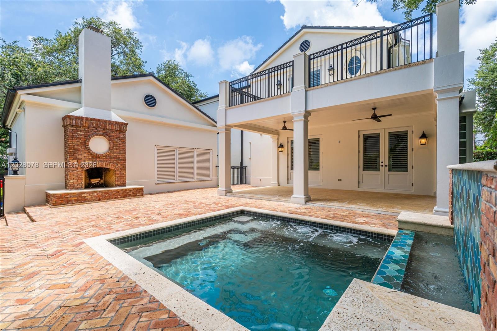 1233 Alegriano Ave, Coral Gables FL 33146