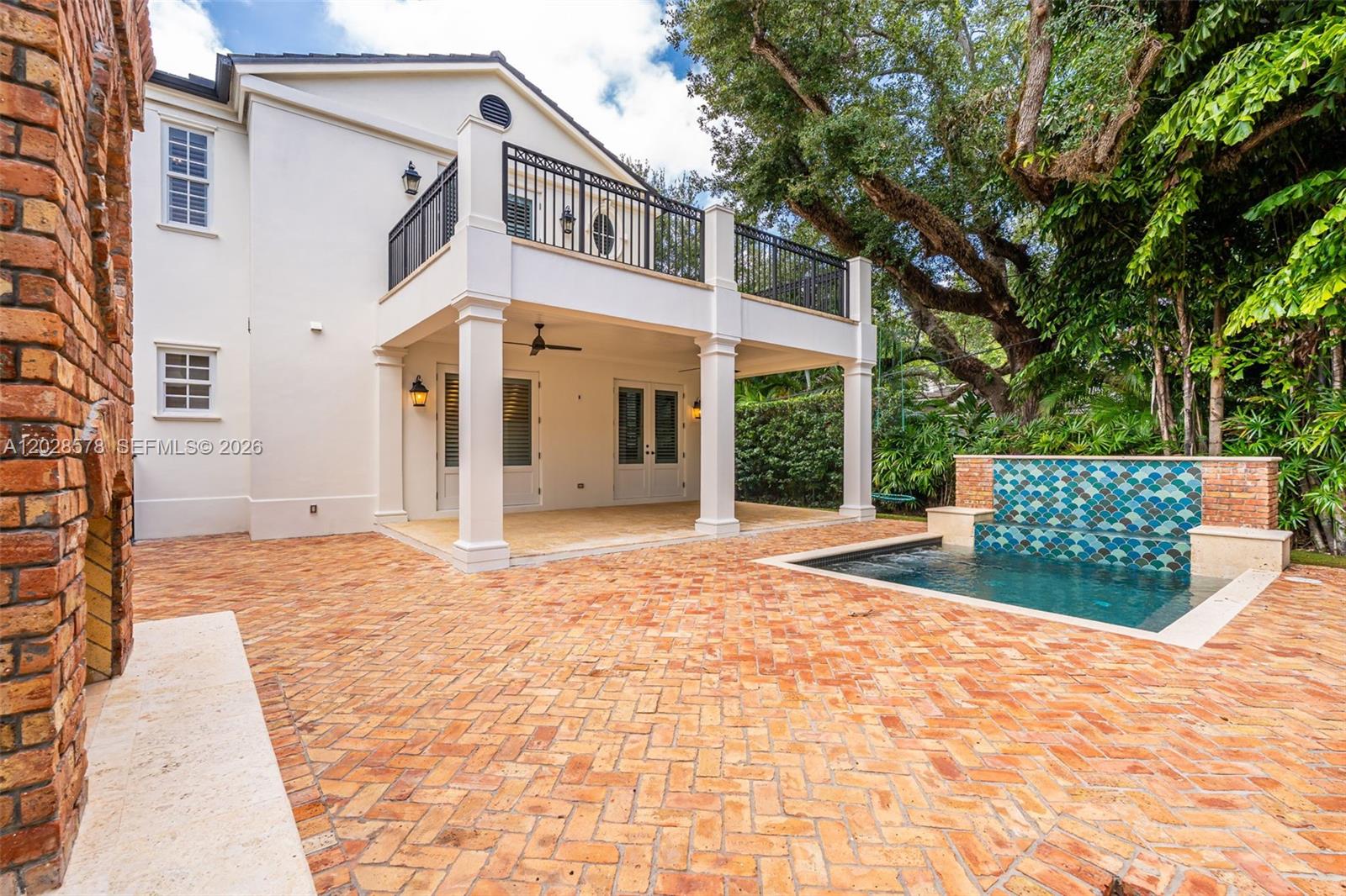 1233 Alegriano Ave, Coral Gables FL 33146